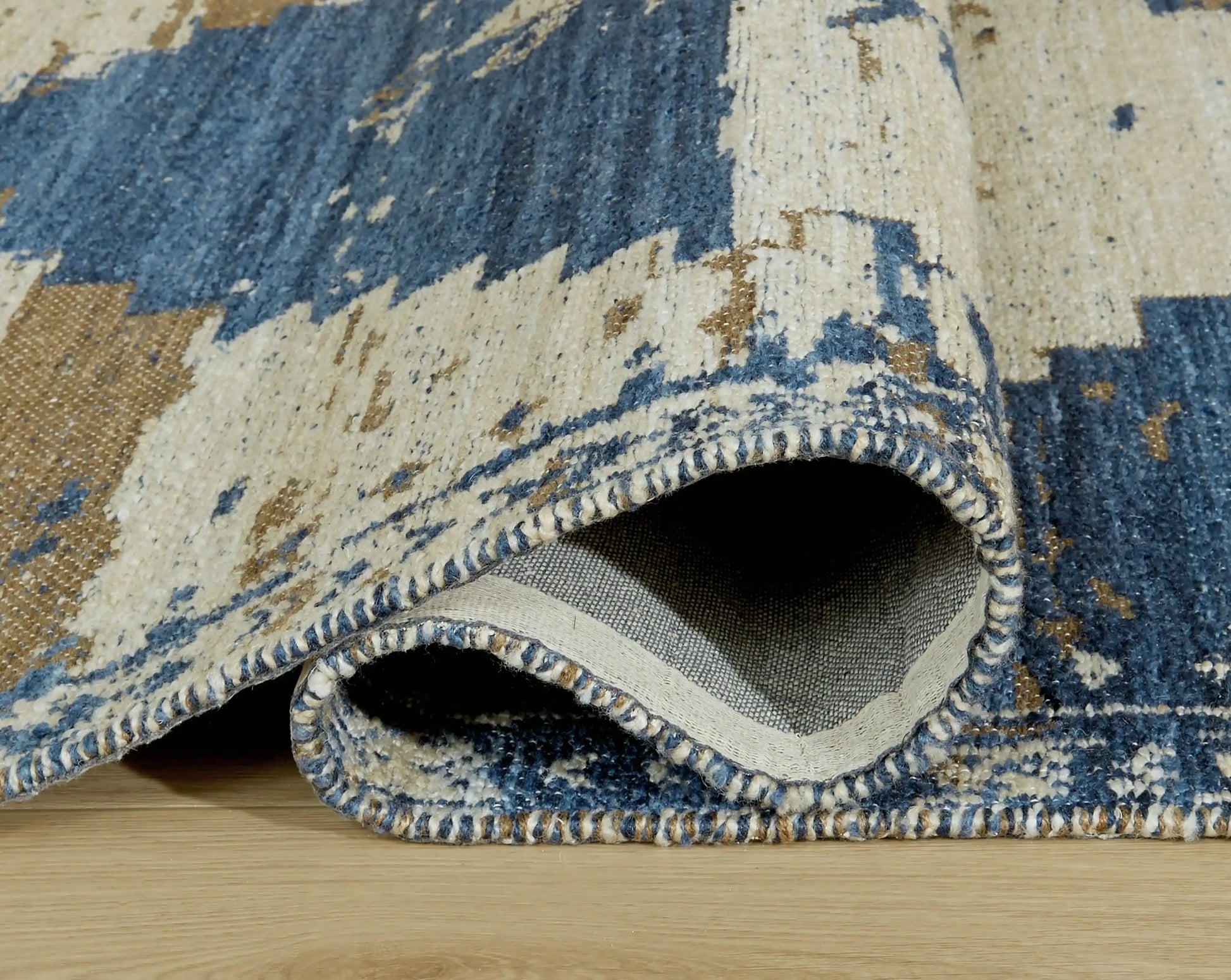Varnler - Rug - Best Buy Furniture