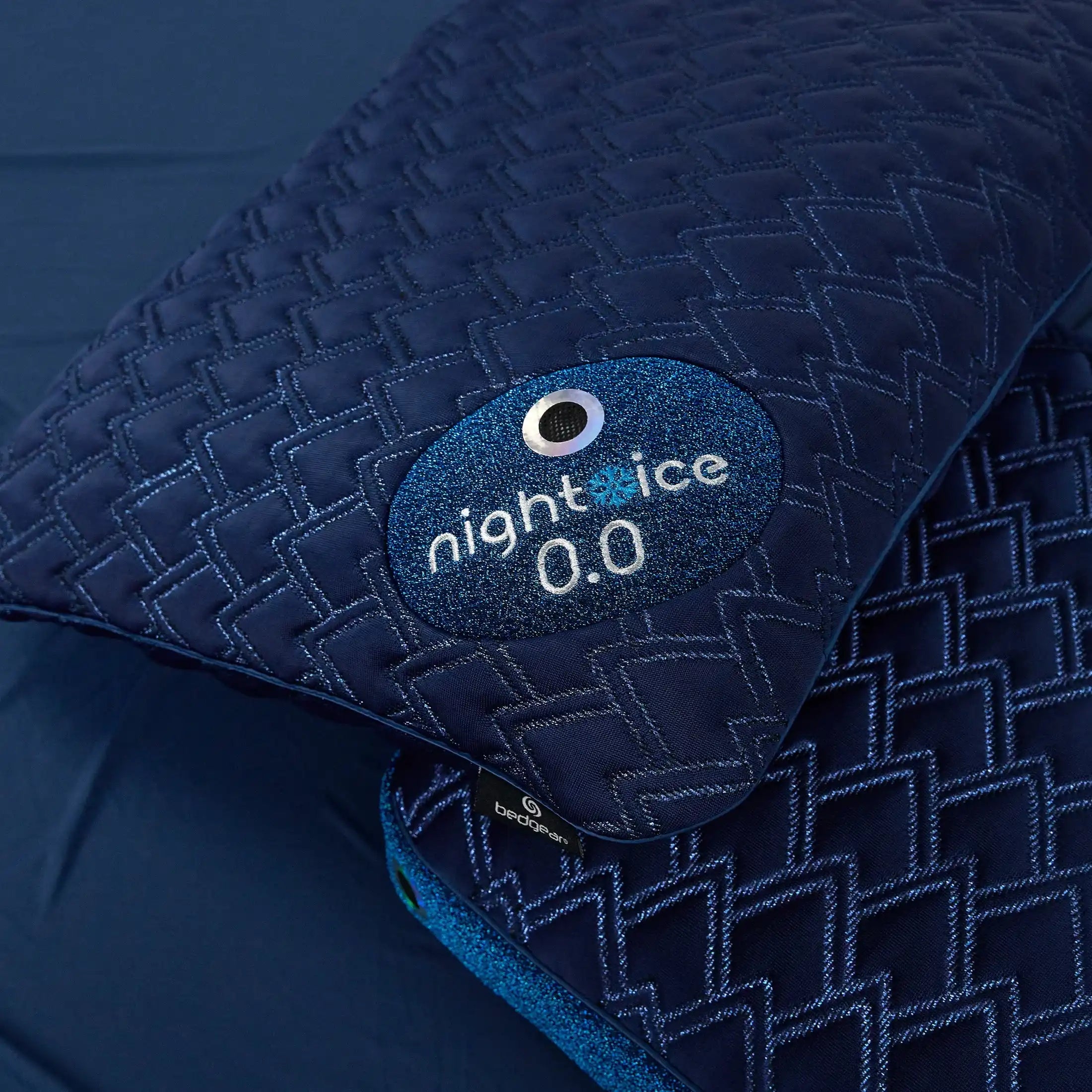 BEDGEAR Night Ice Performance Pillow - Best Buy Furniture