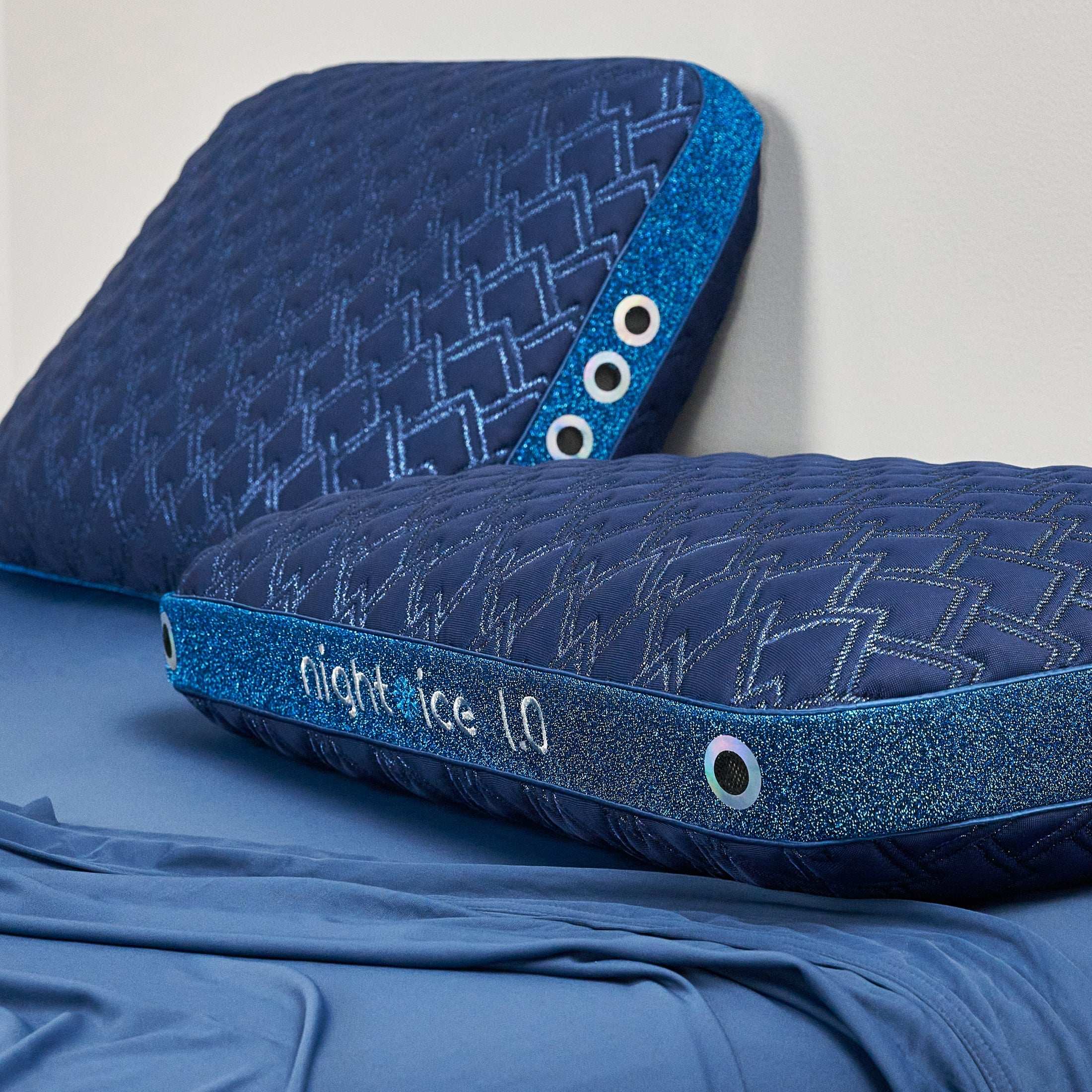 BEDGEAR Night Ice Performance Pillow - Best Buy Furniture
