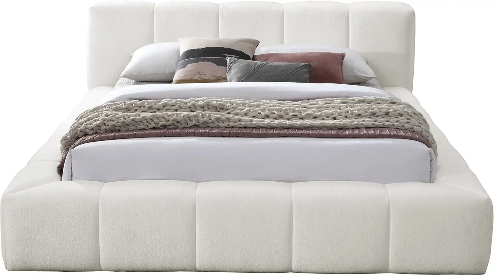 Carlin - Bed