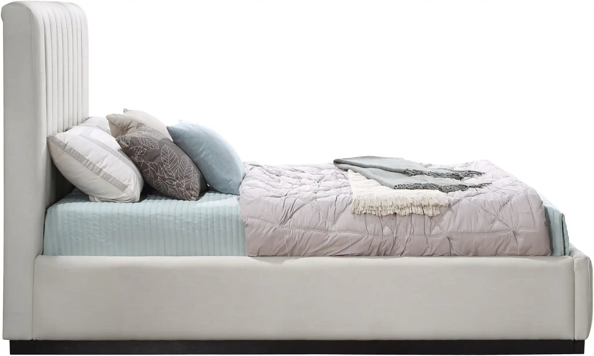 Lucia - Bed