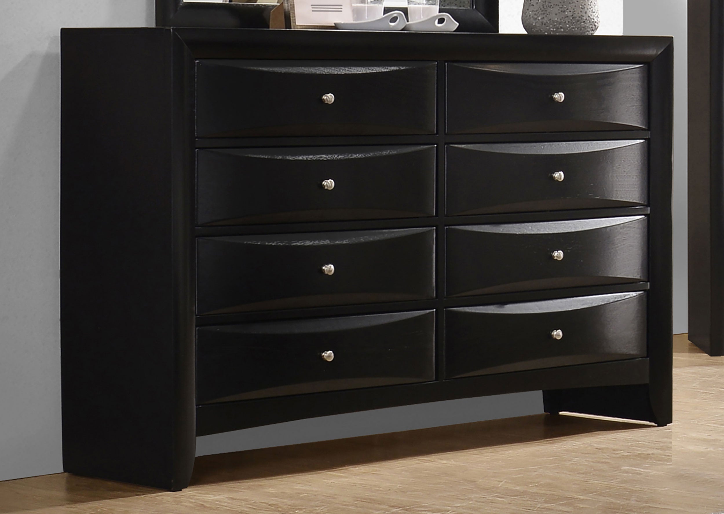 Briana 8-drawer Dresser Black-CoasterEssence