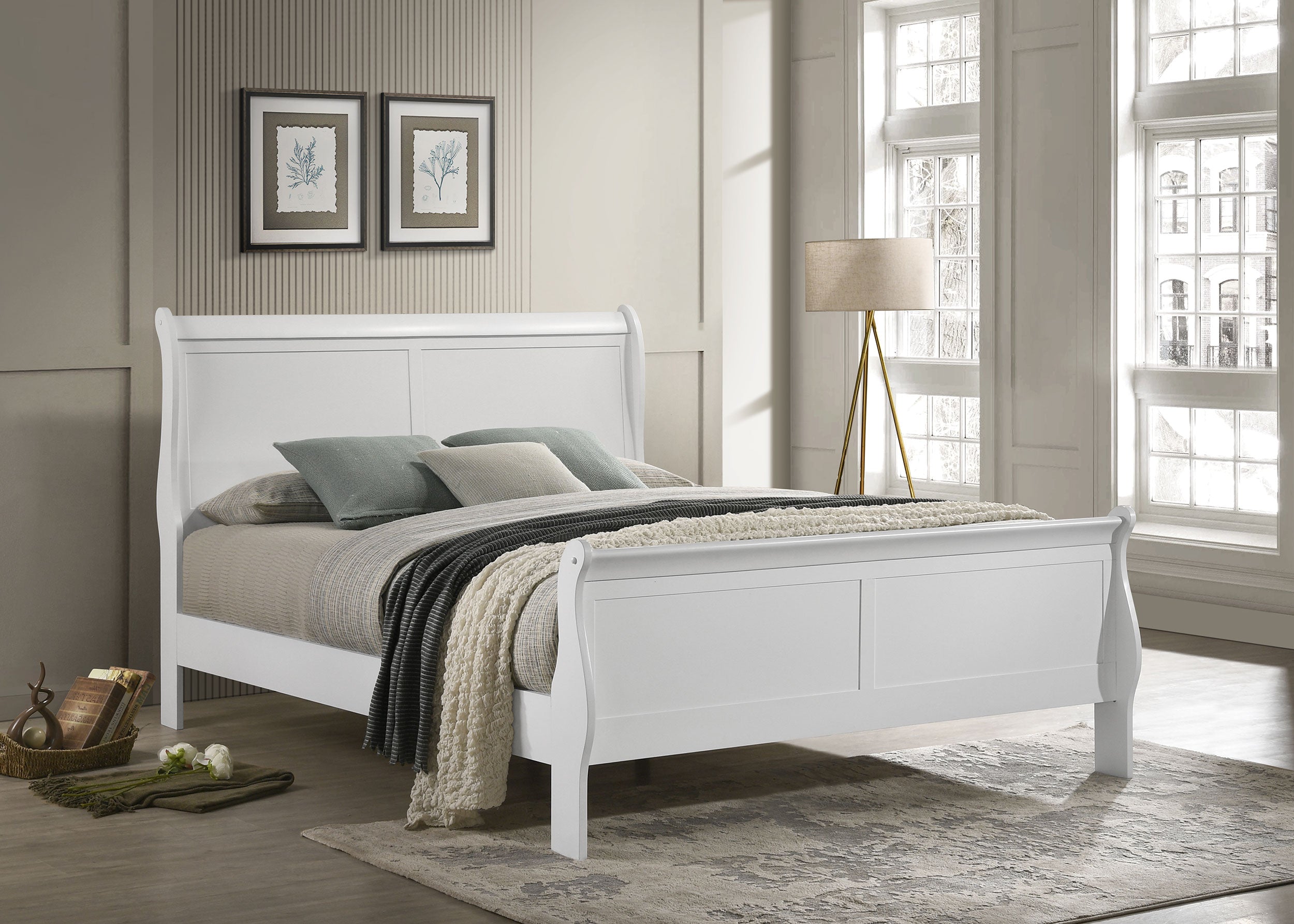 Louis Philippe 47-inch Full Sleigh Panel Bed White-