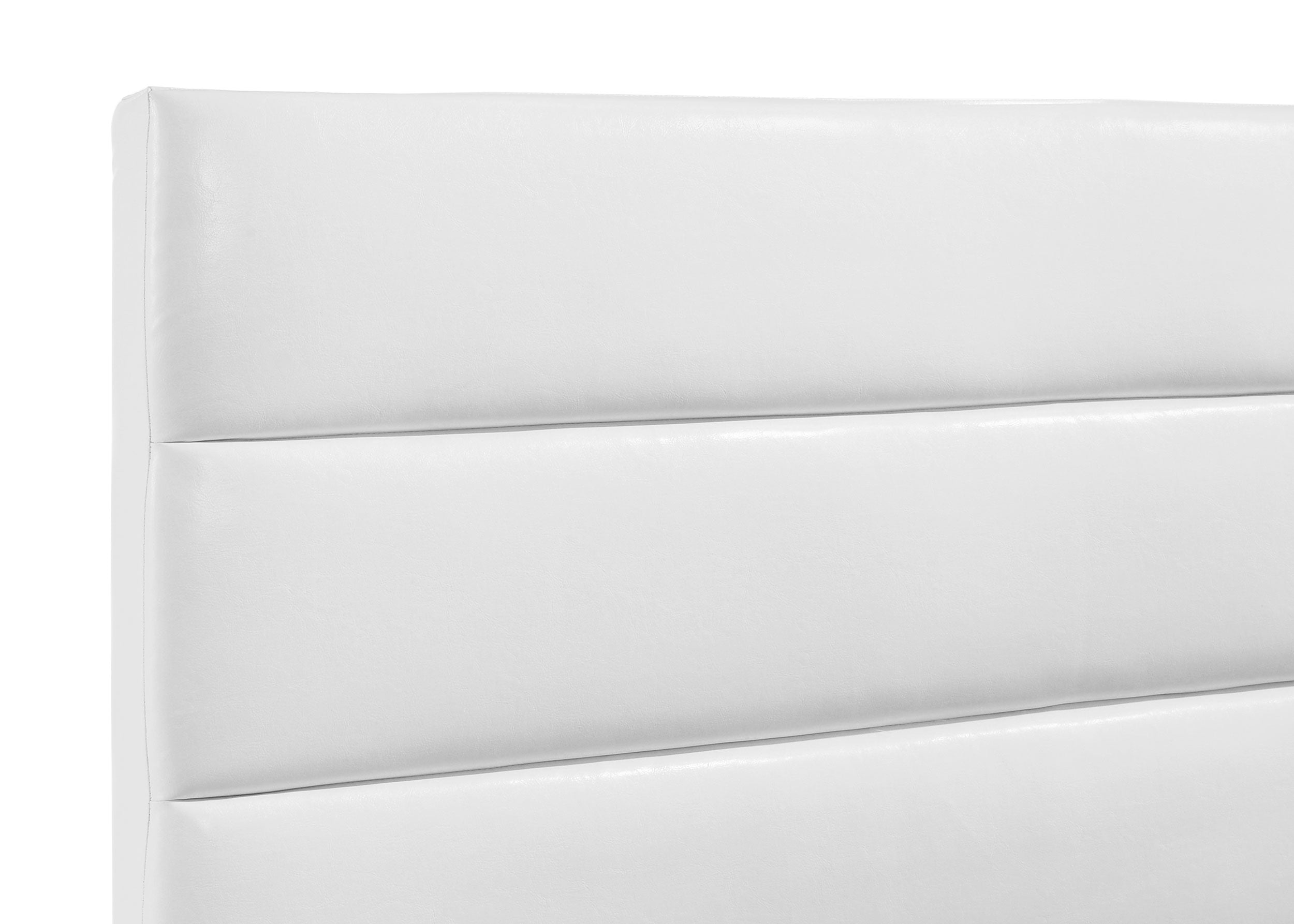 Felicity 53-inch Upholstered Queen Platform Bed White-