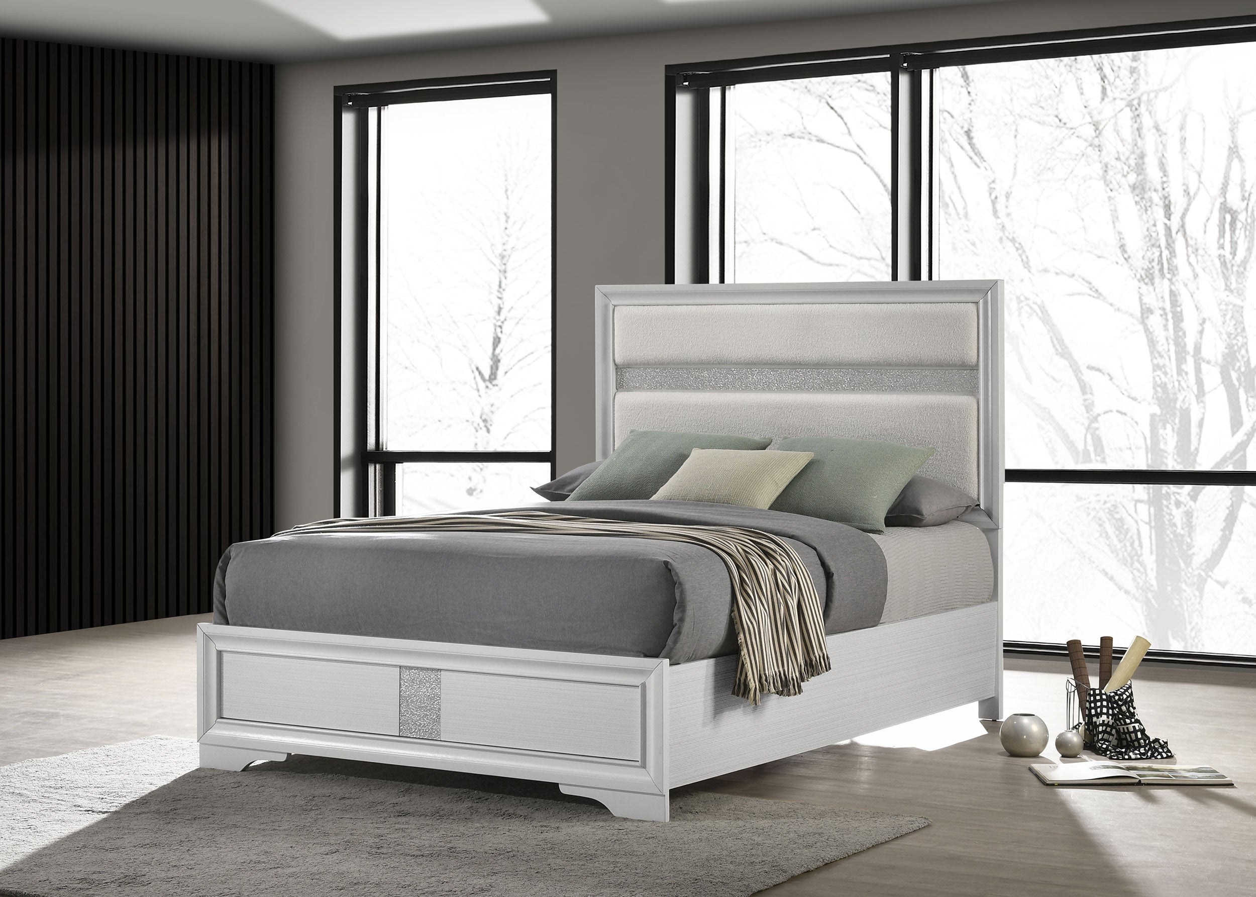 Miranda 54-inch Upholstered Queen Panel Bed White-