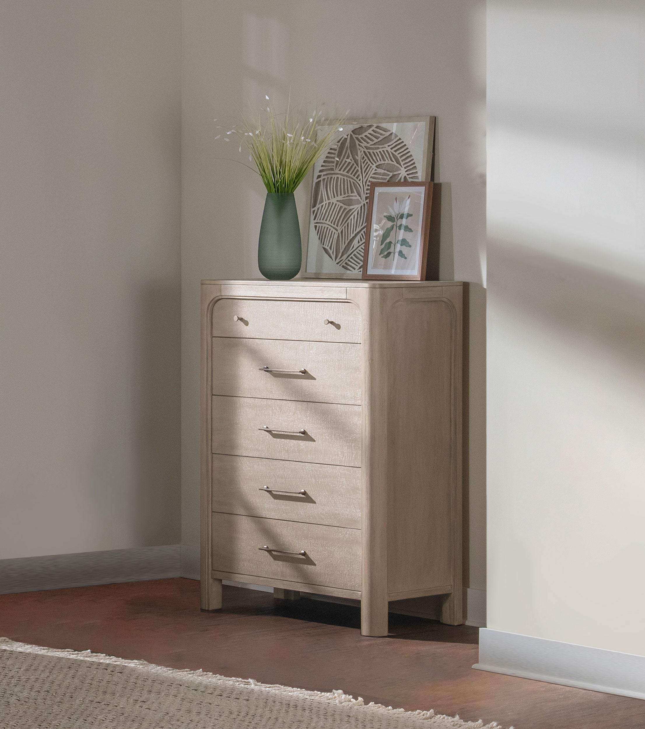 Solano 5-drawer Bedroom Chest of Drawers Weathered Mango-