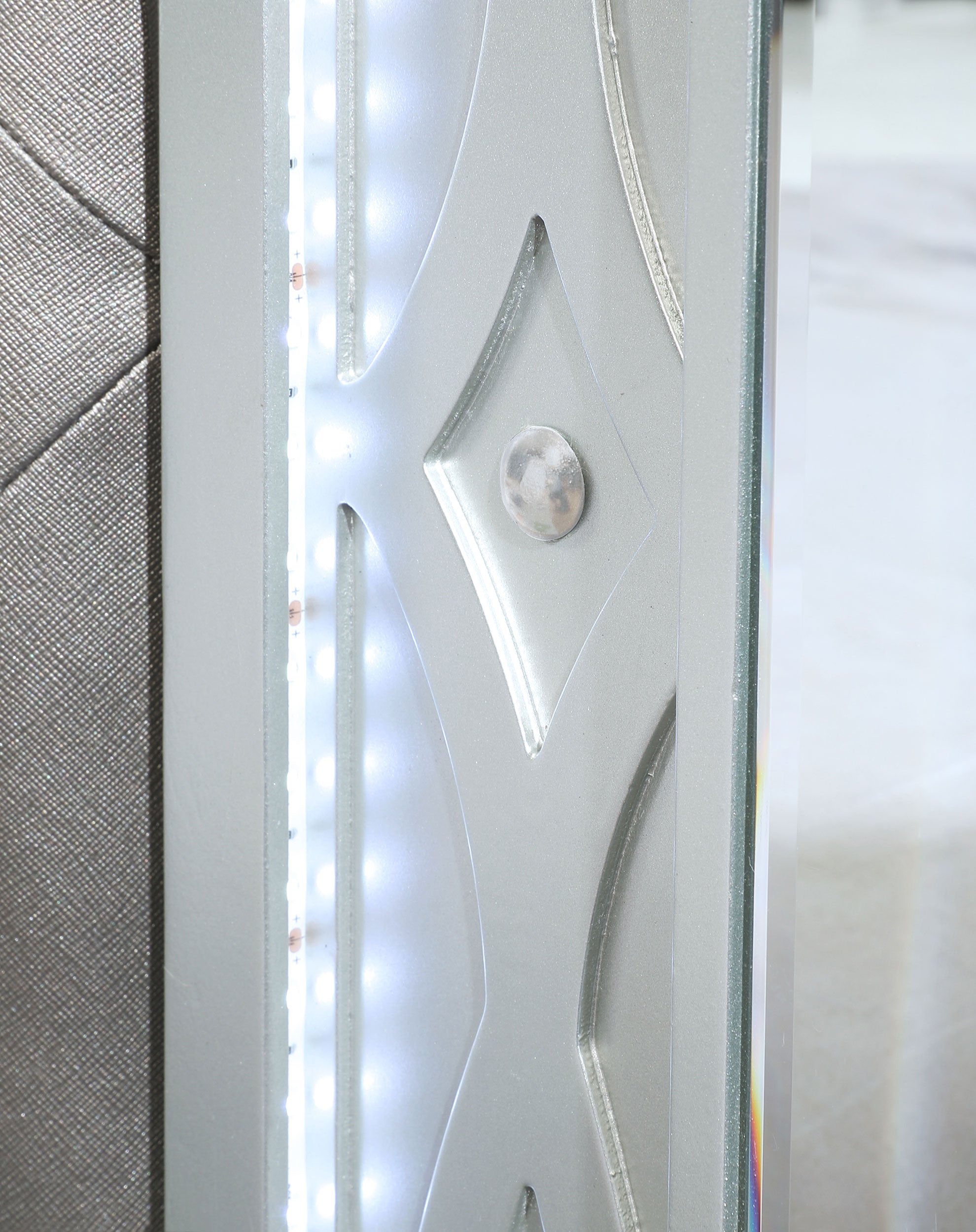 Gunnison Wood Queen LED Panel Bed Silver Metallic-CoasterEssence