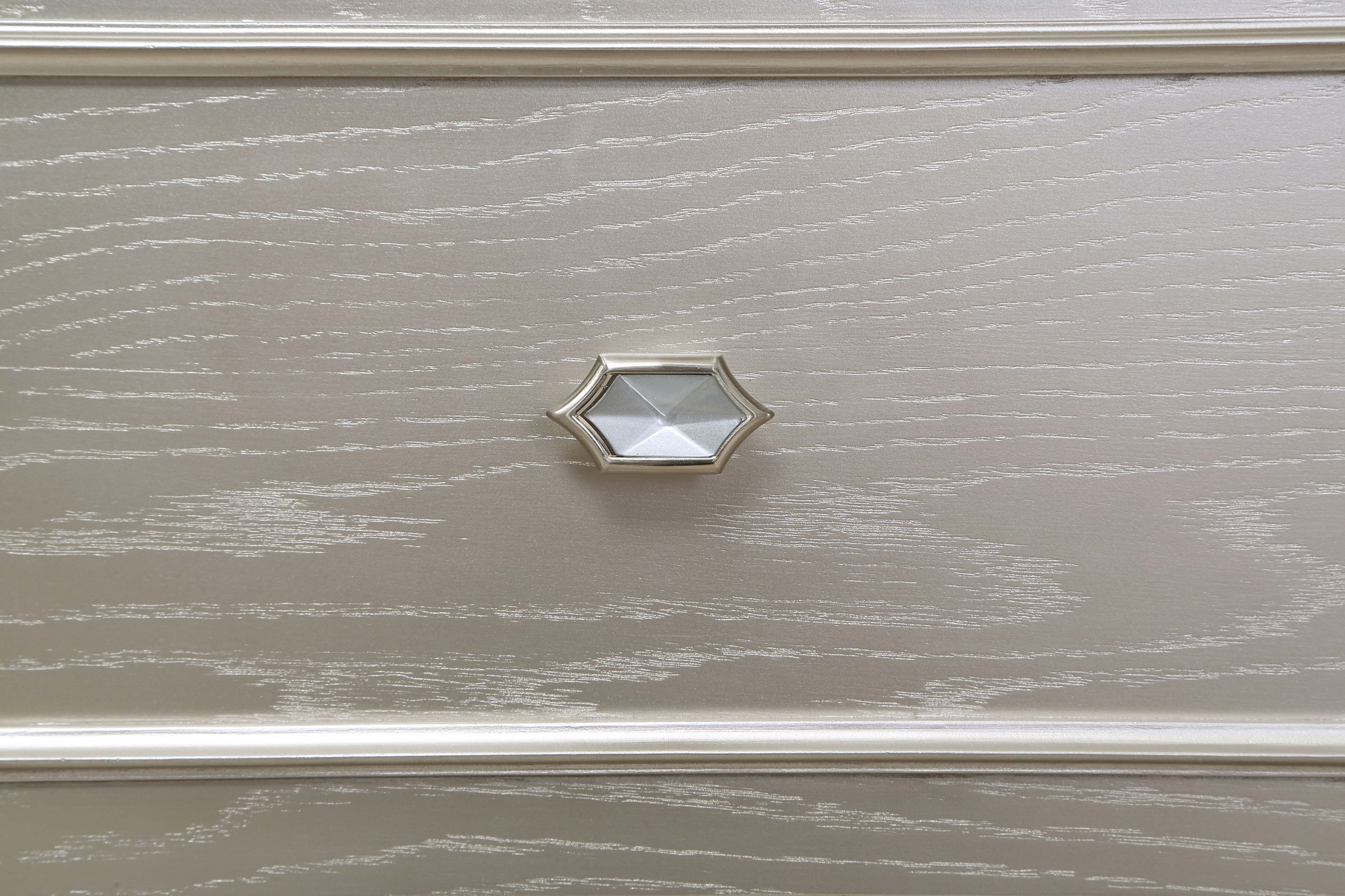 Evangeline 6-drawer Bedroom Chest Silver Oak-CoasterElevations