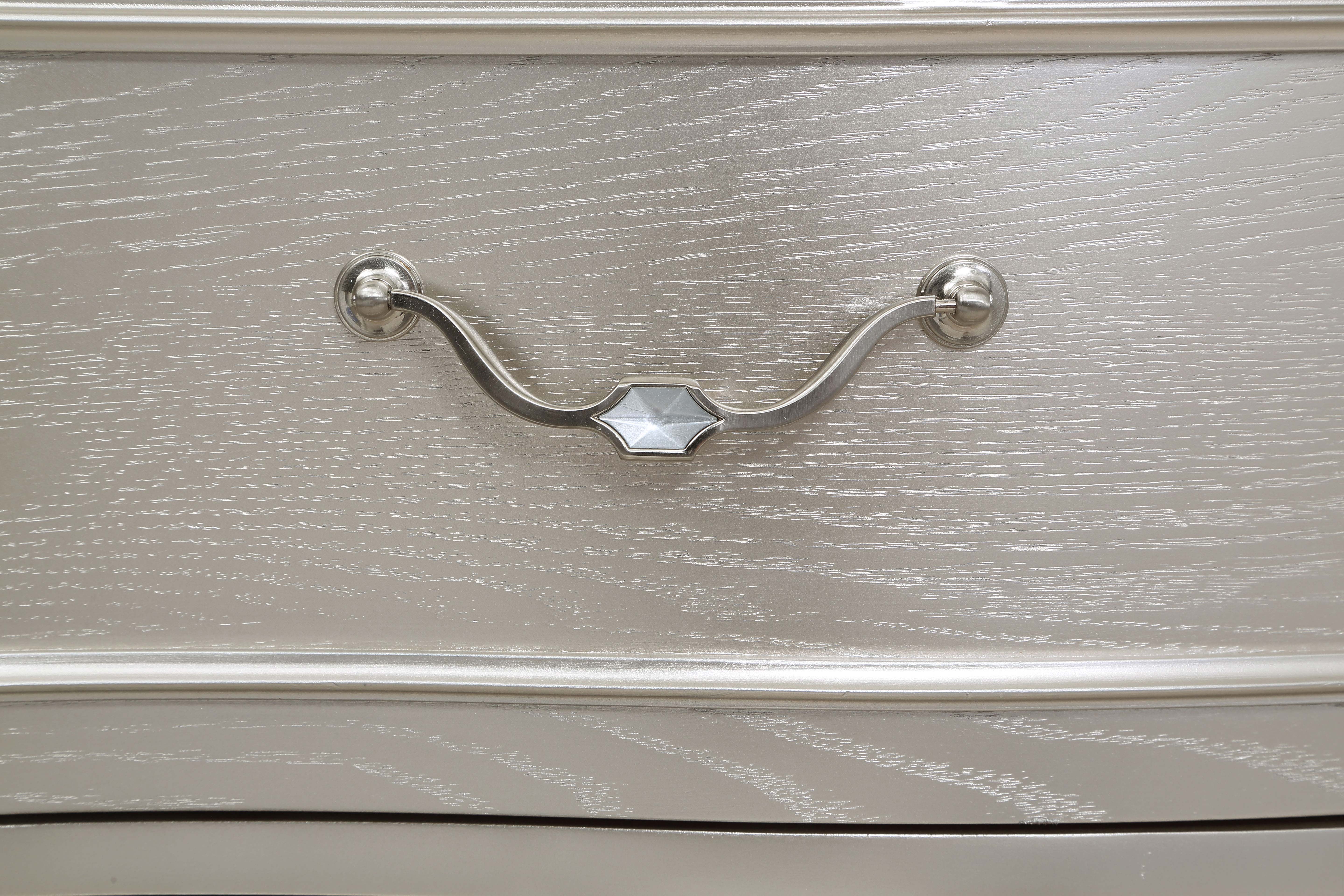 Evangeline 6-drawer Bedroom Chest Silver Oak-CoasterElevations