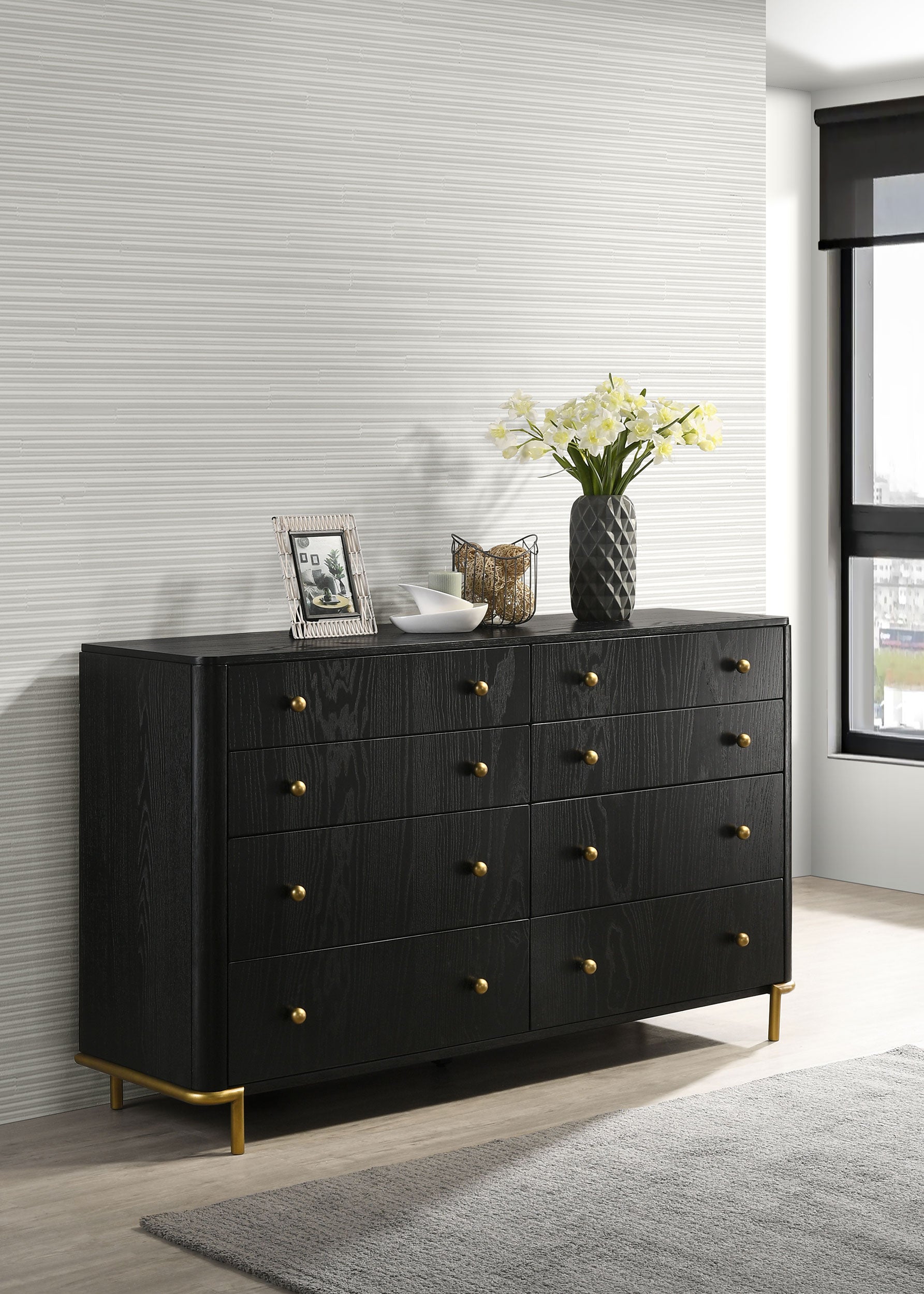 Arini 8-drawer Dresser Black-