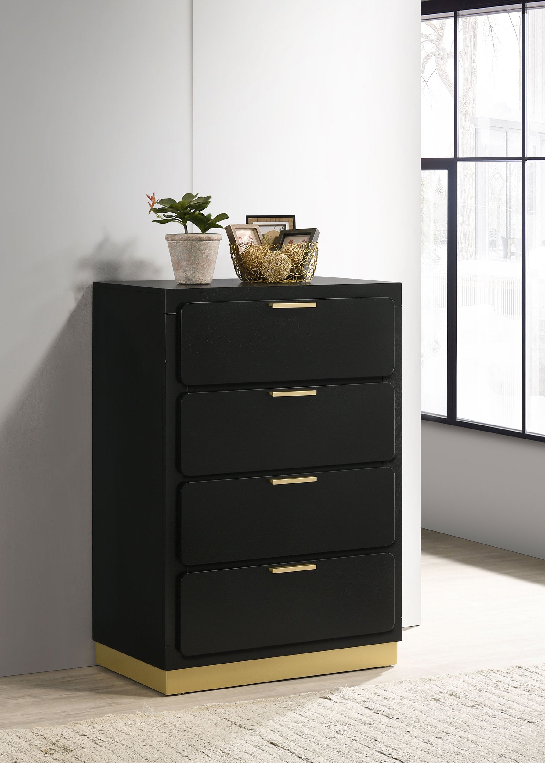Caraway 4-drawer Bedroom Chest Black-