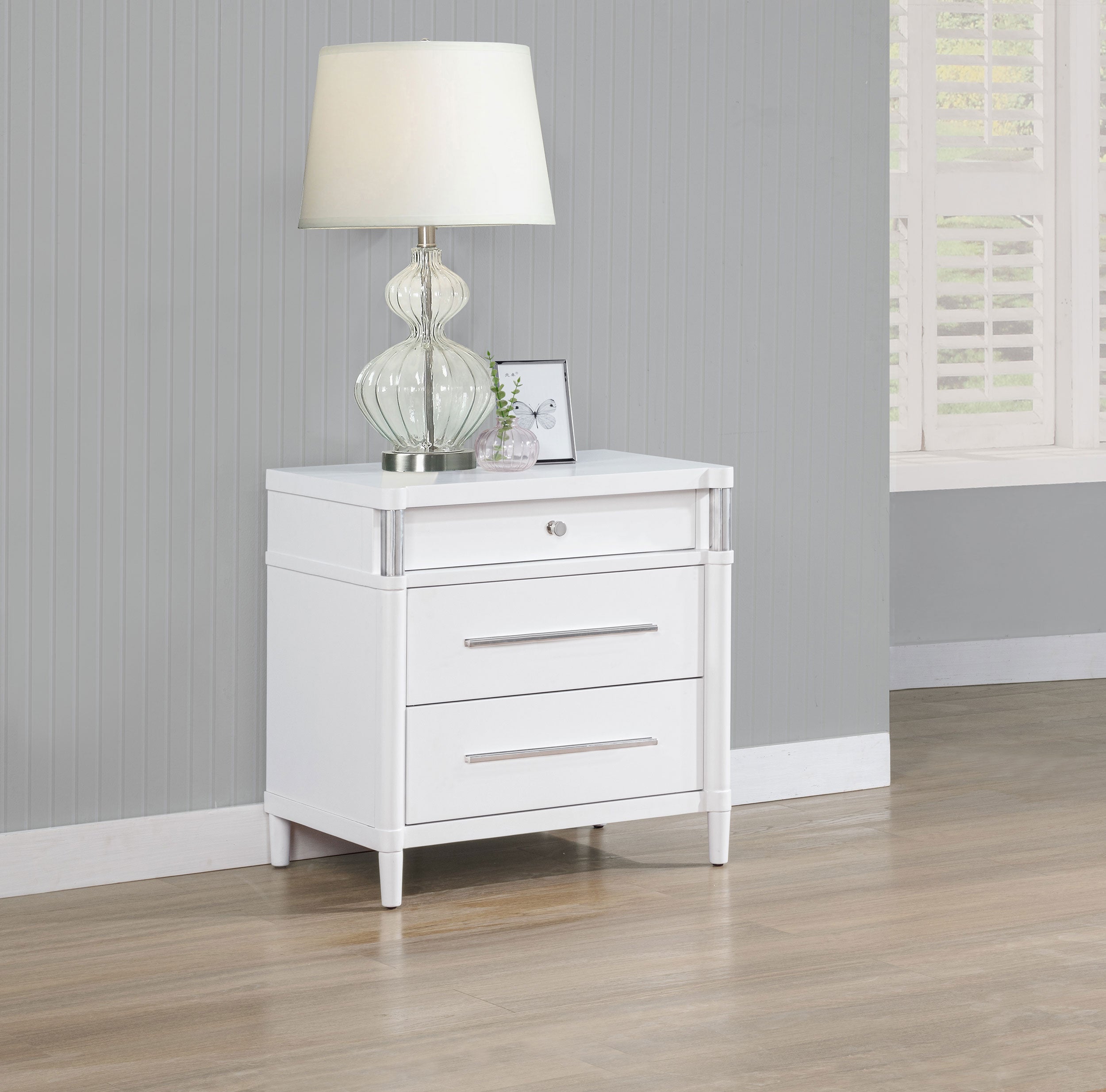 Gracemont 3-drawer Bedroom Nightstand Bedside Table White-