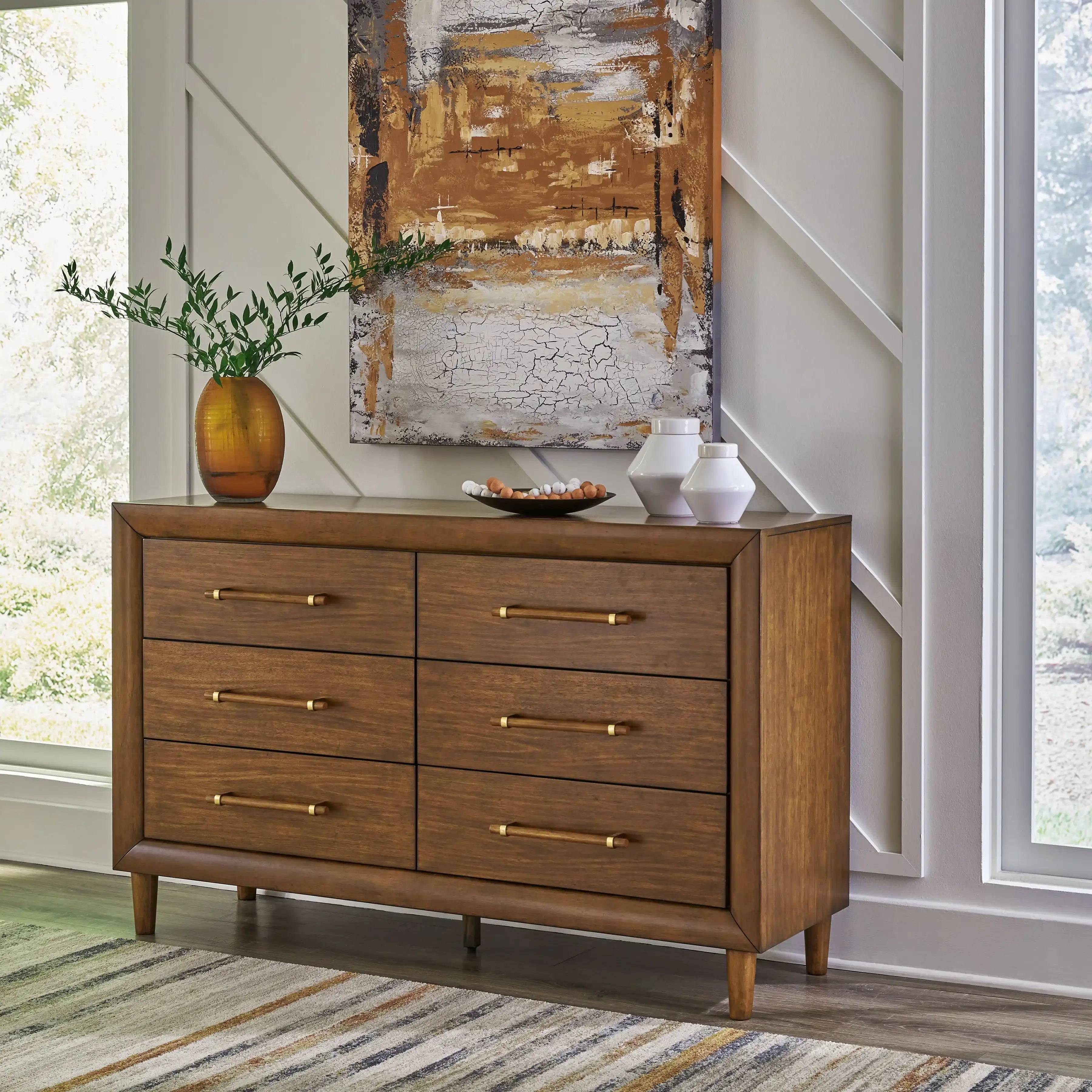 Lyncott - Dresser - Brown - Best Buy Furniture