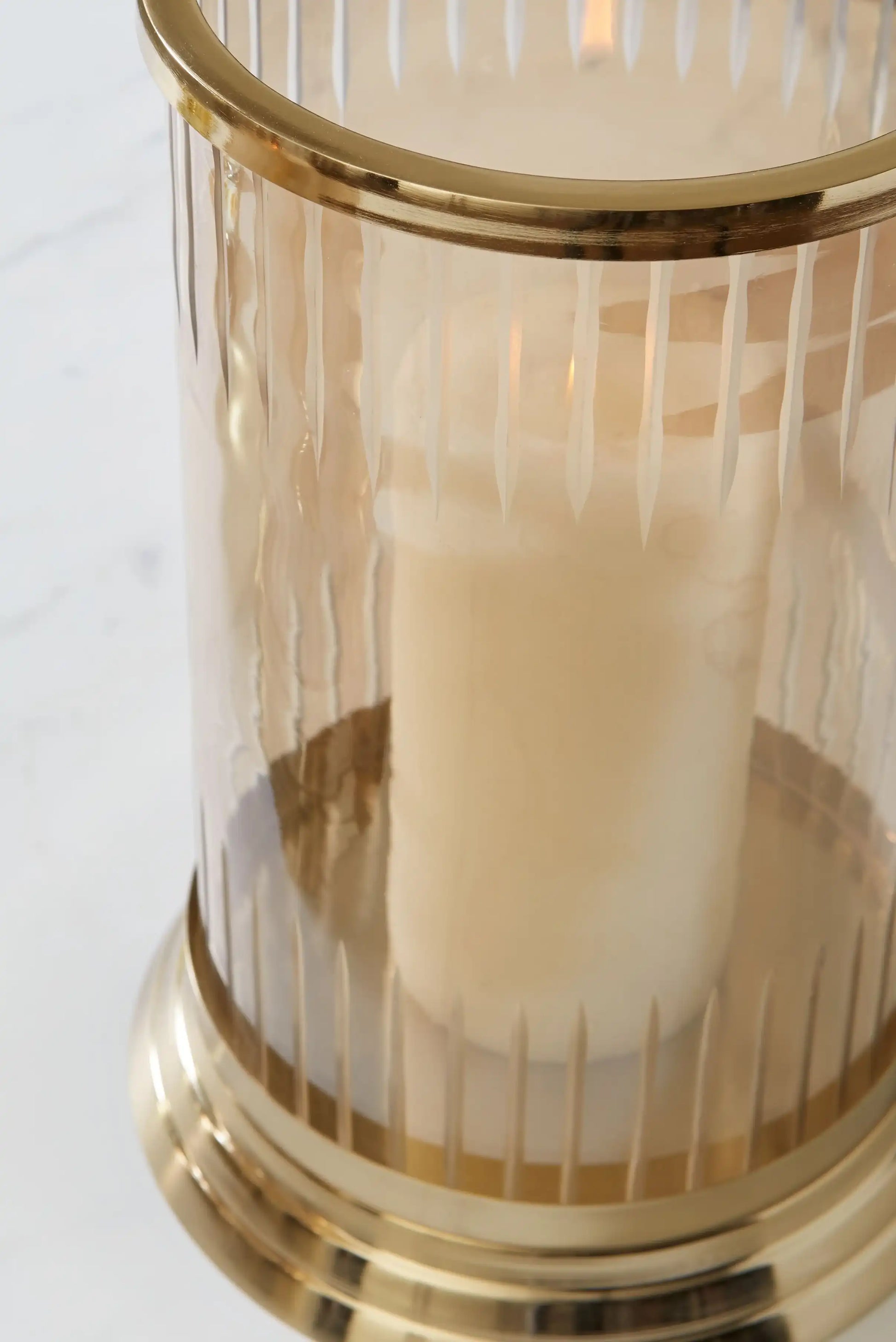 Aavinson - Candle Holder - Best Buy Furniture