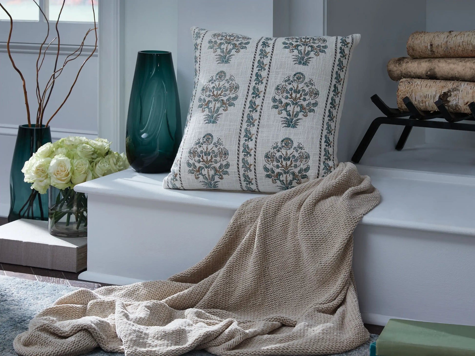 Paulmour - Pillow - Best Buy Furniture