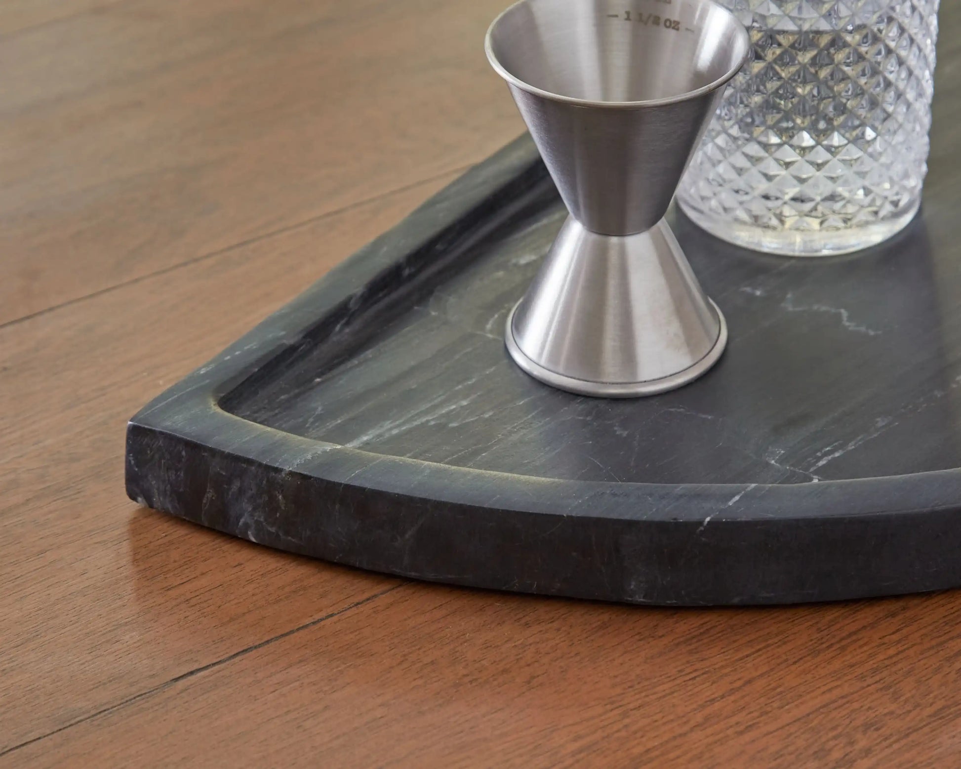 Cortsen - Tray - Black - Best Buy Furniture