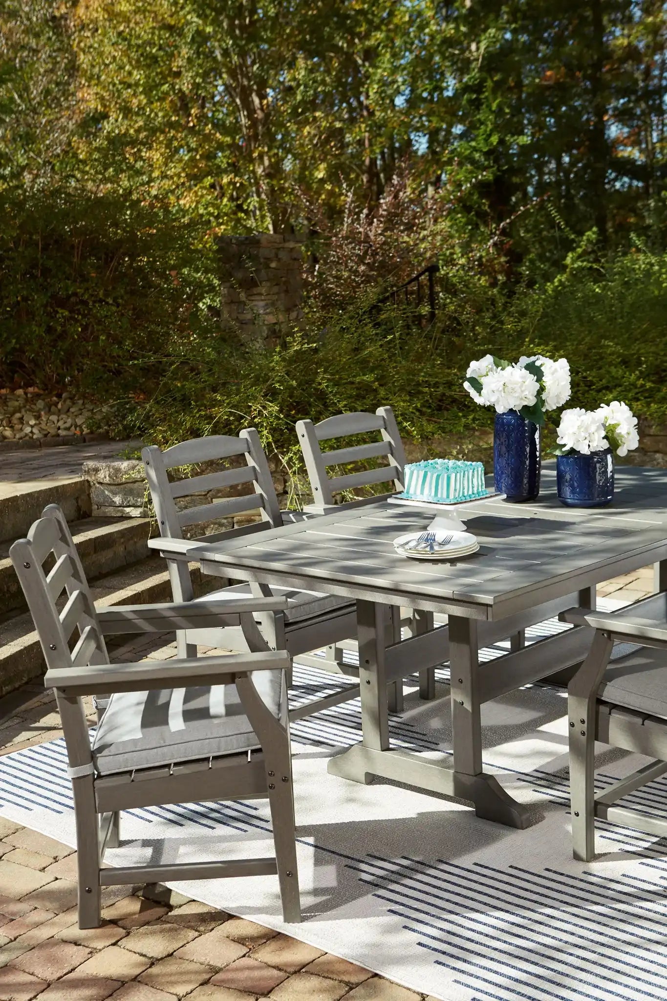 Visola - RECT Dining Table w/Umb OPT - Gray - Best Buy Furniture