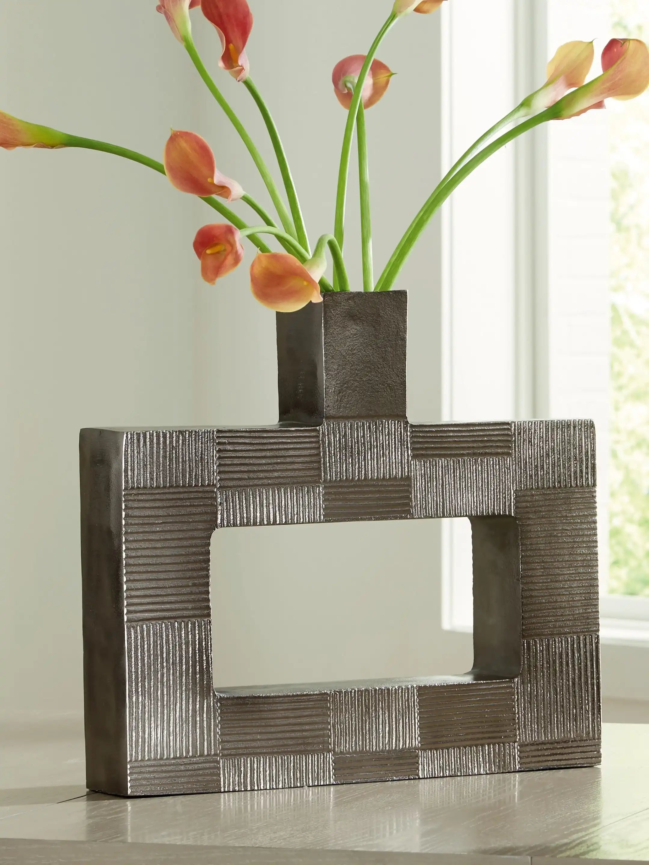 Wrengrove - Vase - Best Buy Furniture