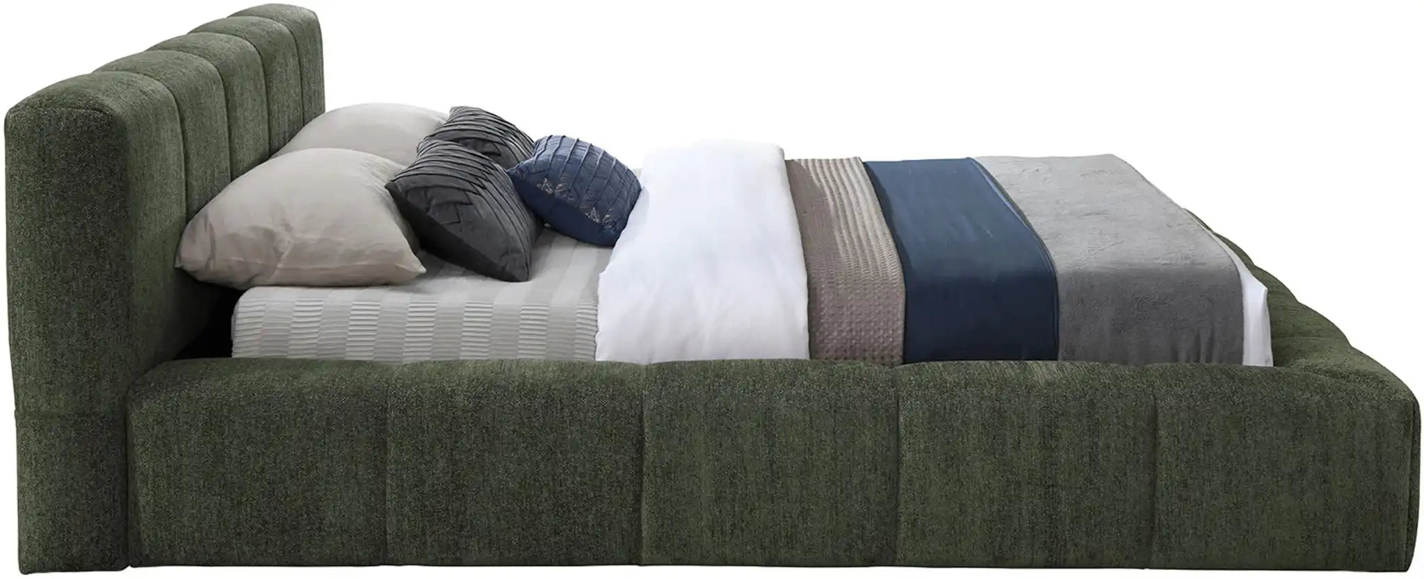 Carlin - Bed