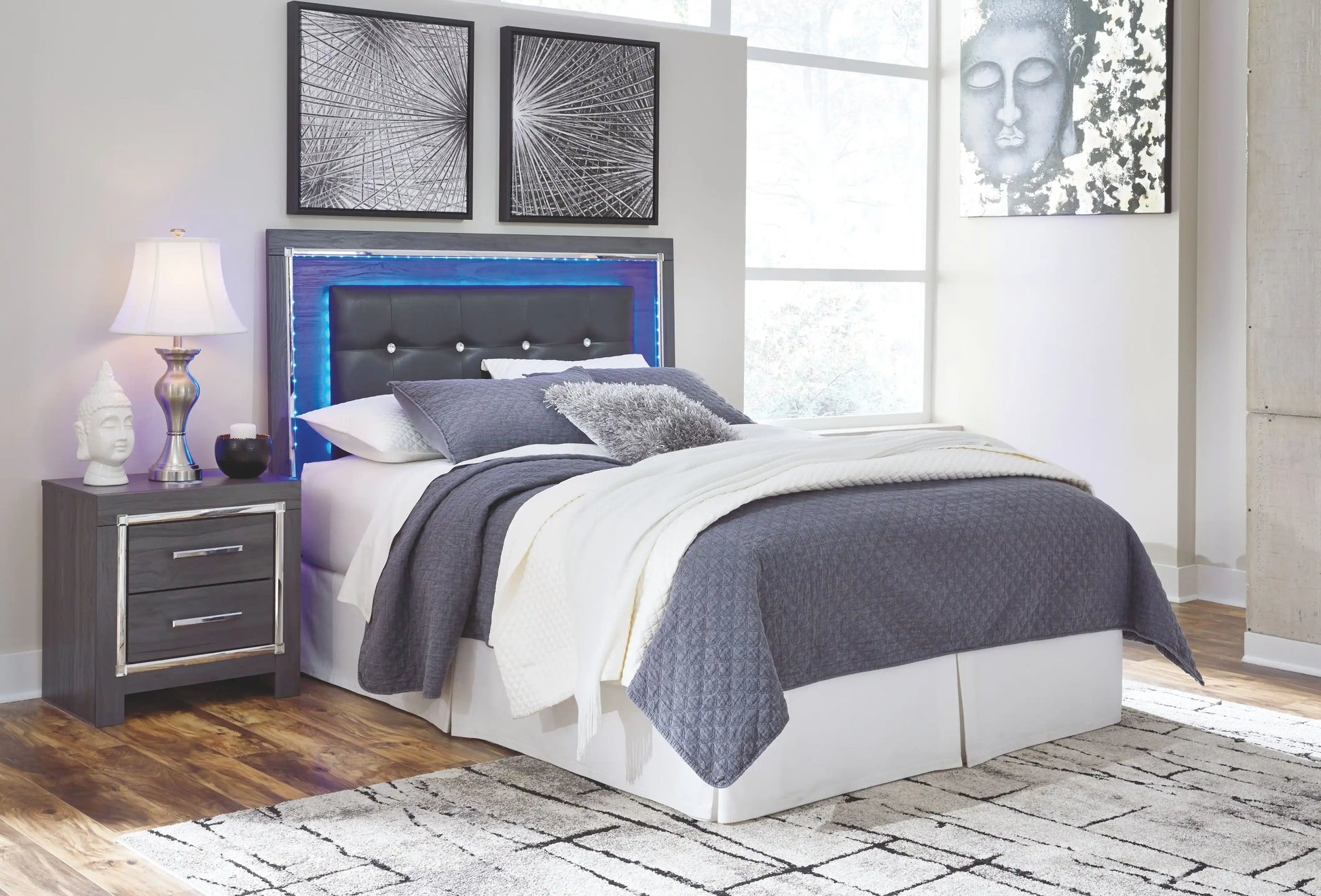 Lodanna - Upholstered Panel Headboard - Best Buy Furniture