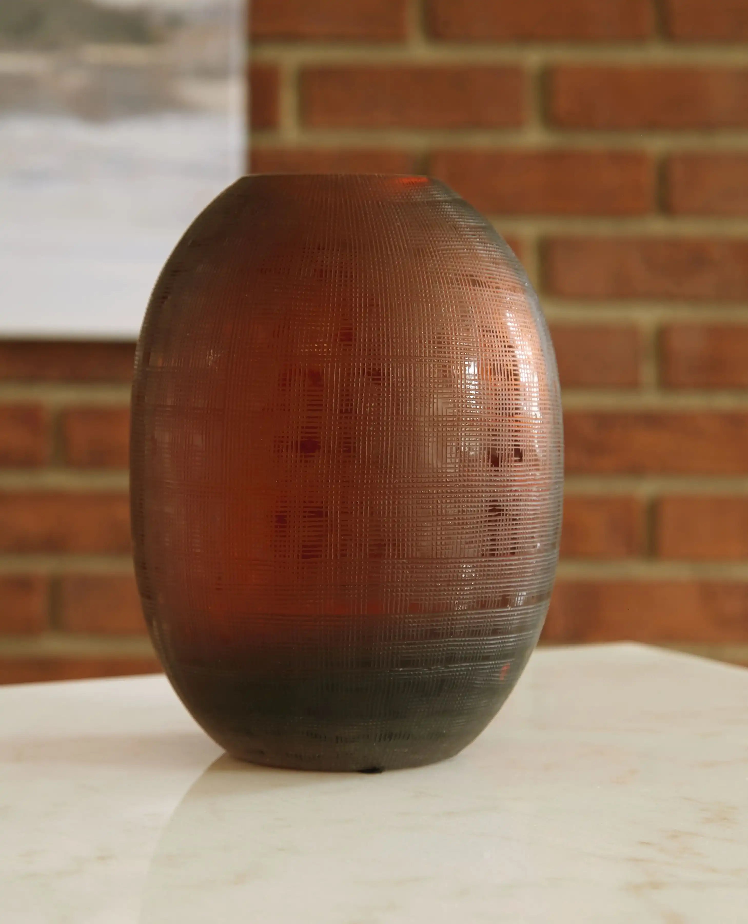 Embersen - Vase - Best Buy Furniture