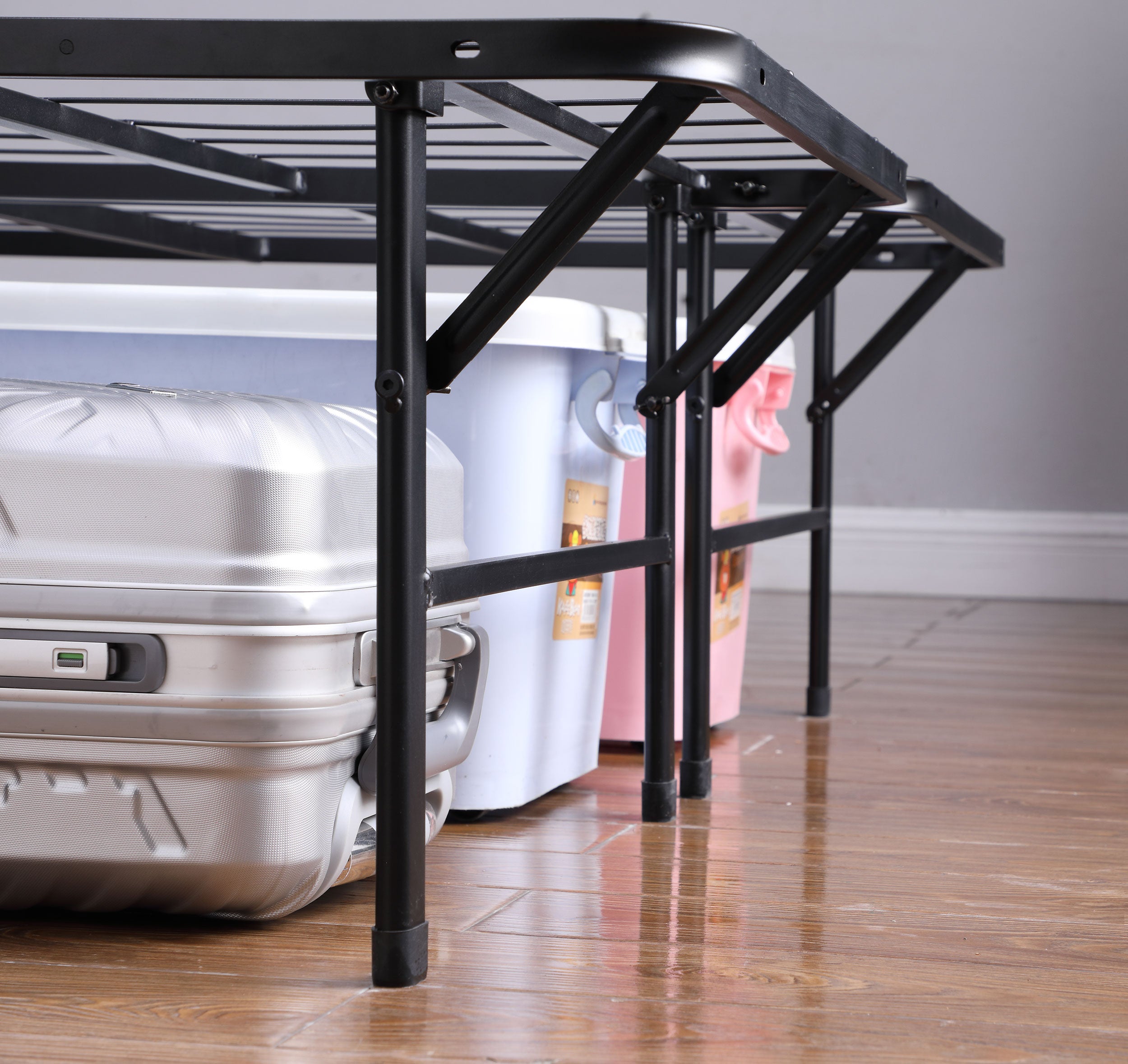 Mabel Metal Eastern King Mattress Support Platform Bed Black-CoasterEveryday