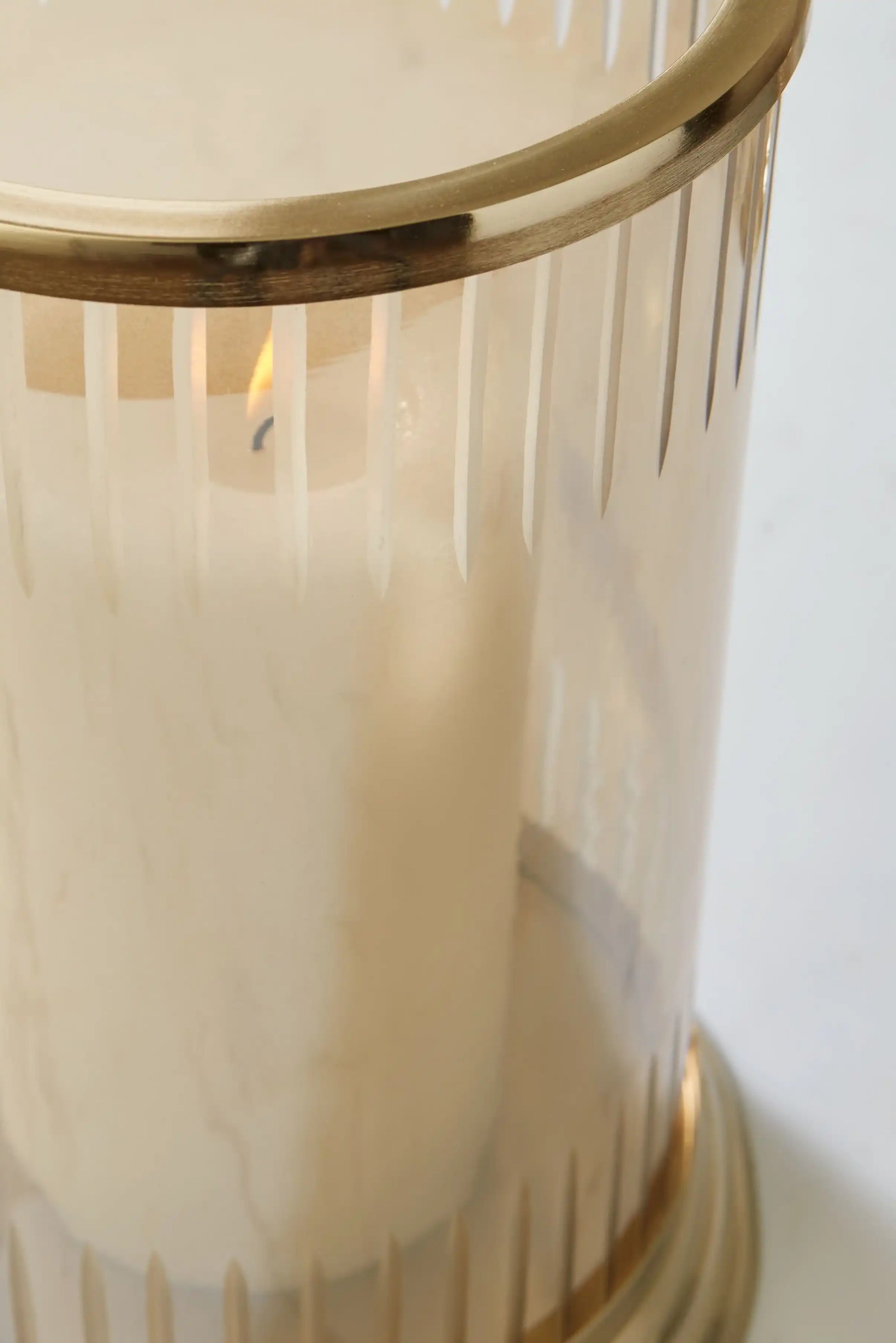 Aavinson - Candle Holder - Best Buy Furniture
