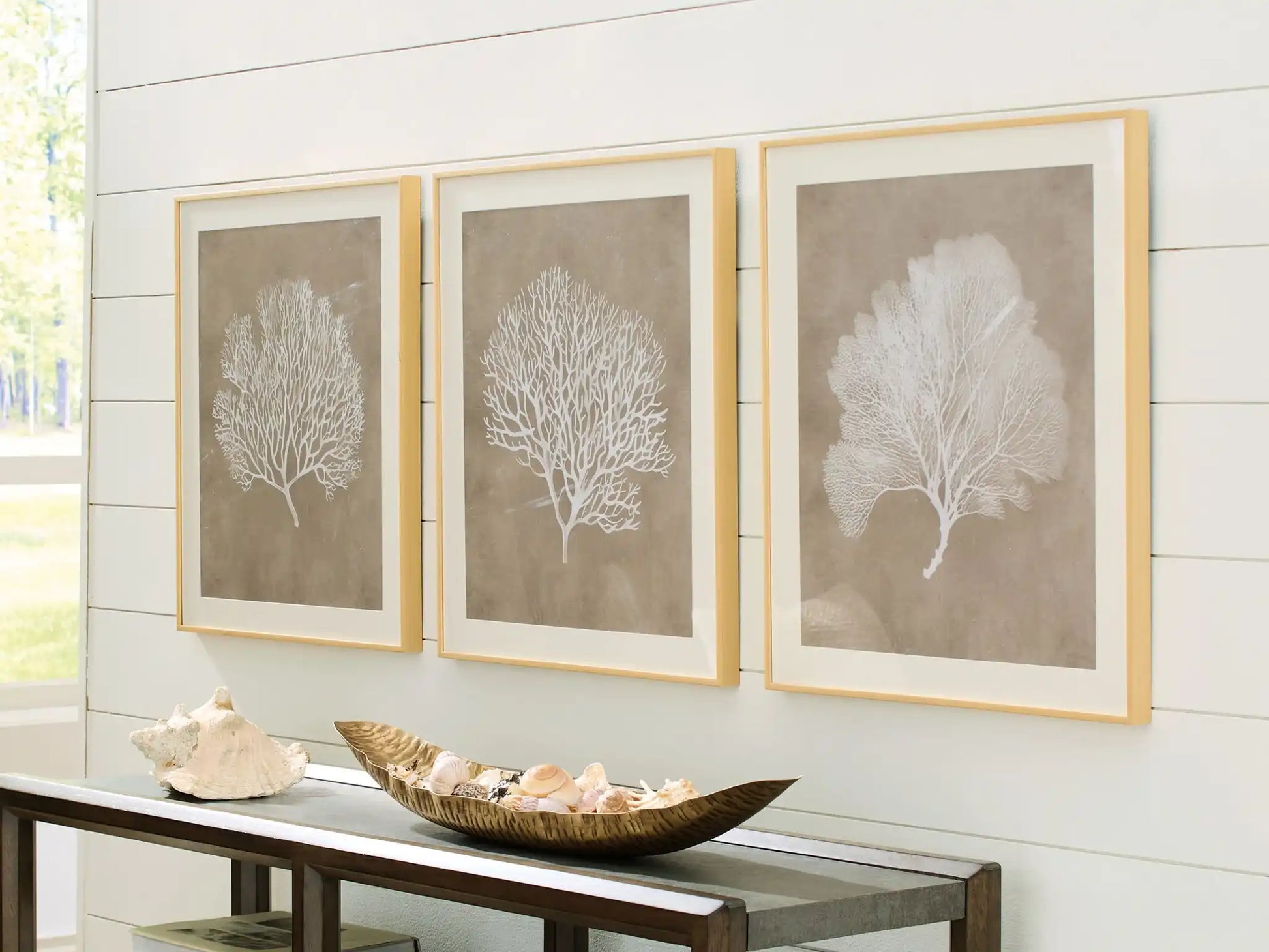Hendridge - Wall Art Set (Set of 3) - Taupe / White - Best Buy Furniture