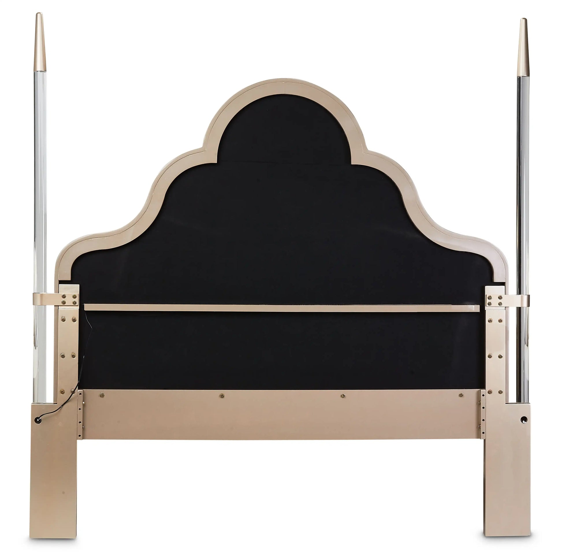 Malibu Crest - Scalloped Poster Bed - Best Buy Furniture