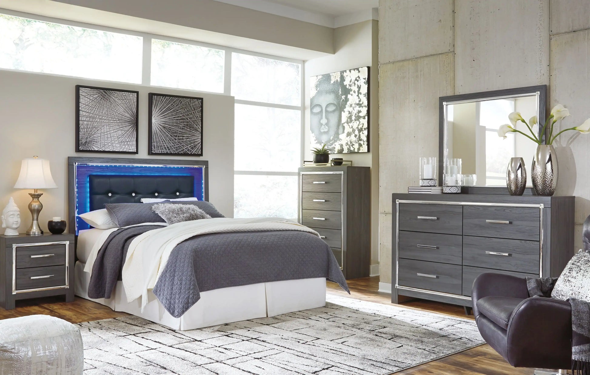 Lodanna - Upholstered Panel Bedroom Set - Best Buy Furniture