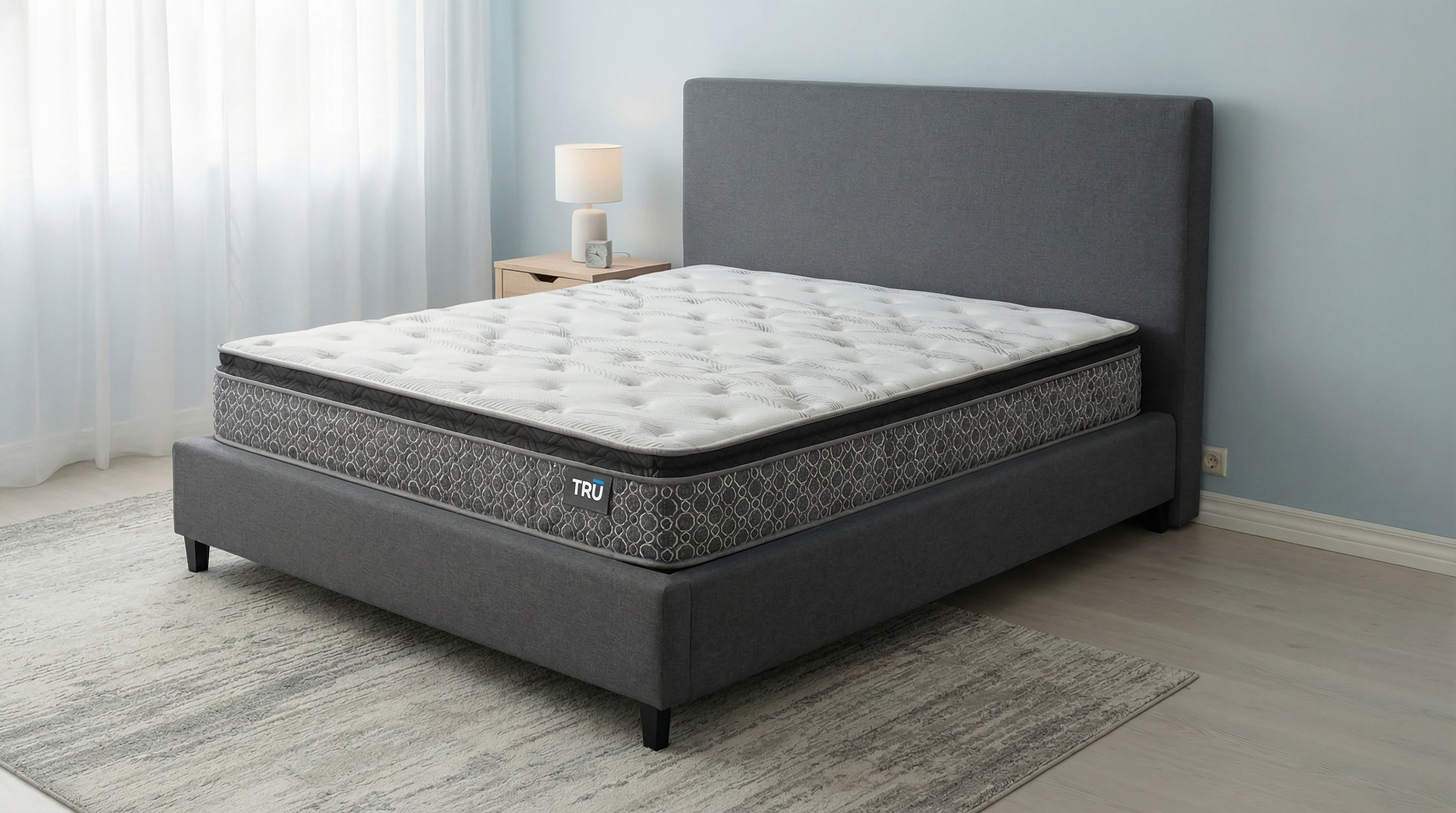 Hayes 11-inch Queen Pillow Top Memory Foam Hybrid Mattress-