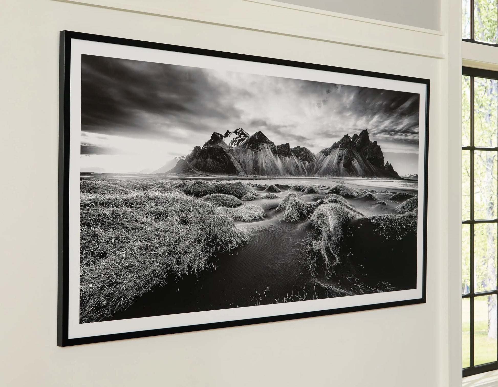 Delstone - Wall Art - Black / White - Best Buy Furniture