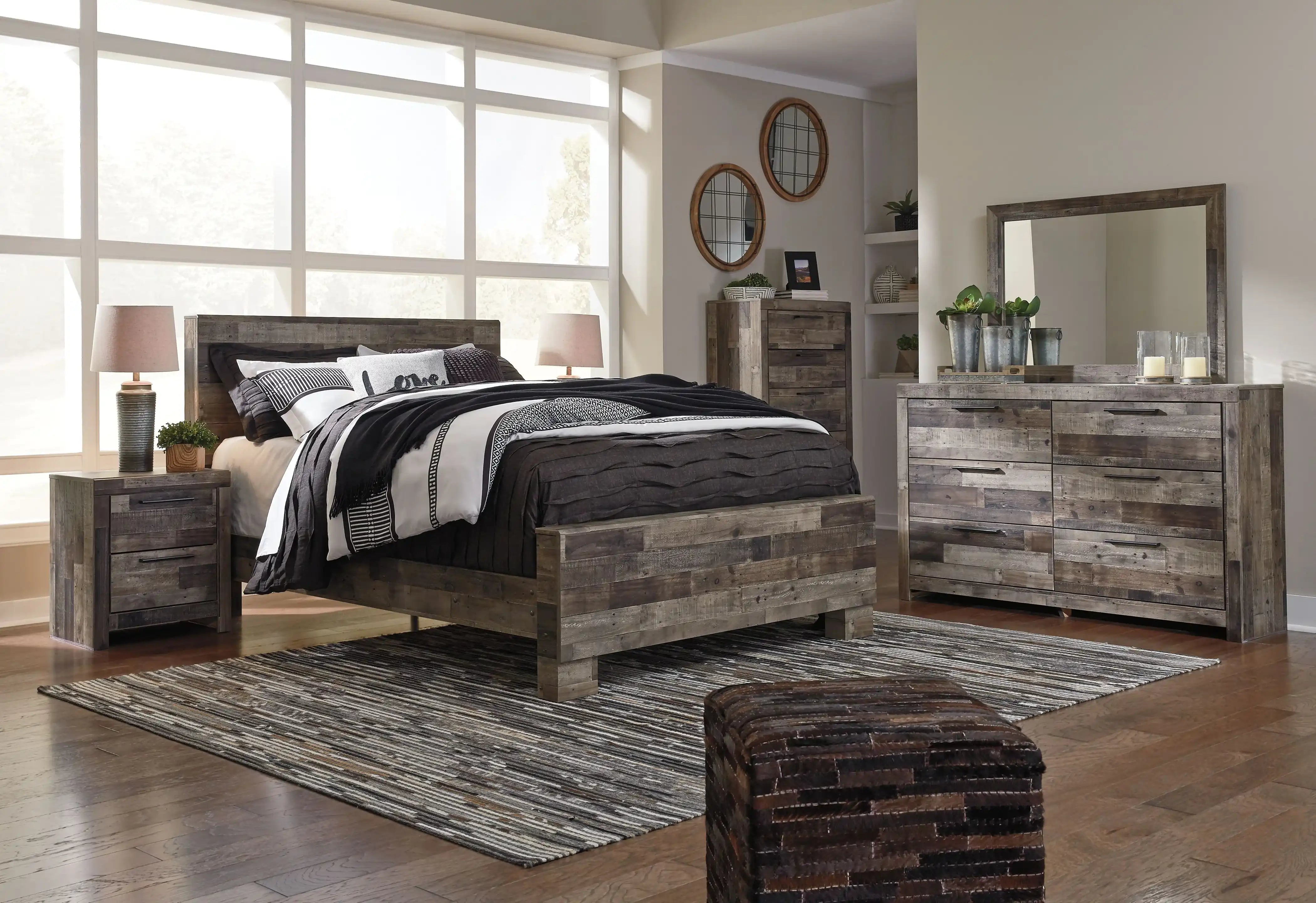 Derekson - Five Drawer Chest - Multi Gray - Best Buy Furniture