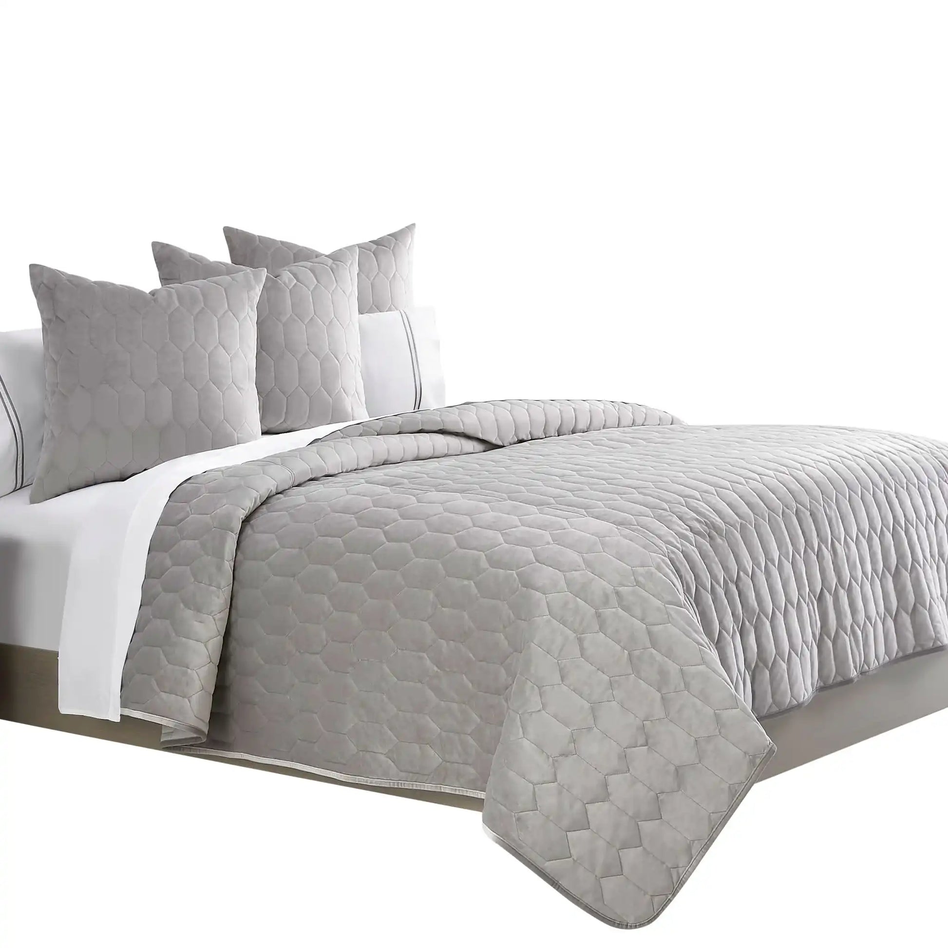 Affluent - Quilt Set - Best Buy Furniture