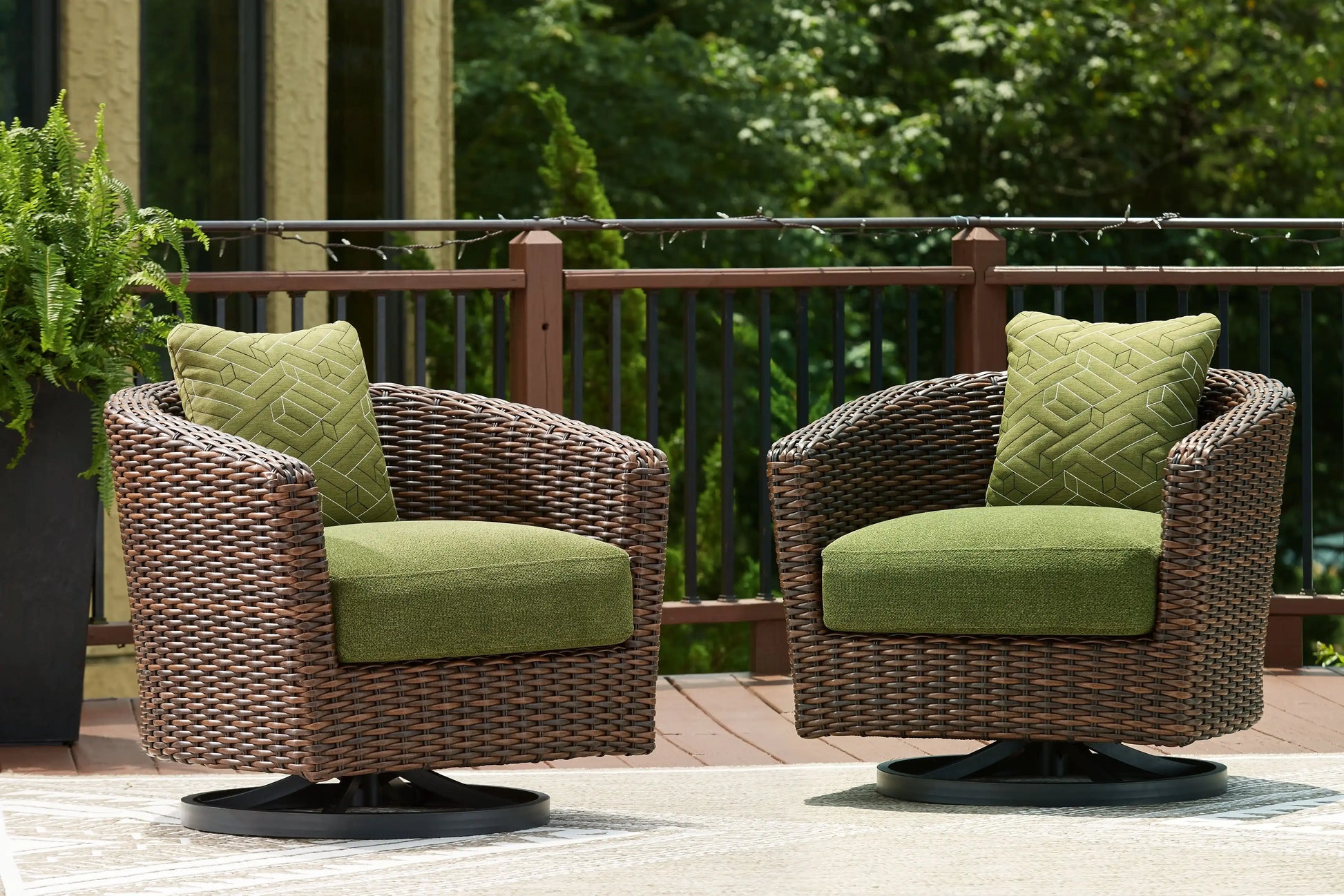 Horizon Hall - Swivel Lounge With Cushion - Brown / Green - Best Buy Furniture