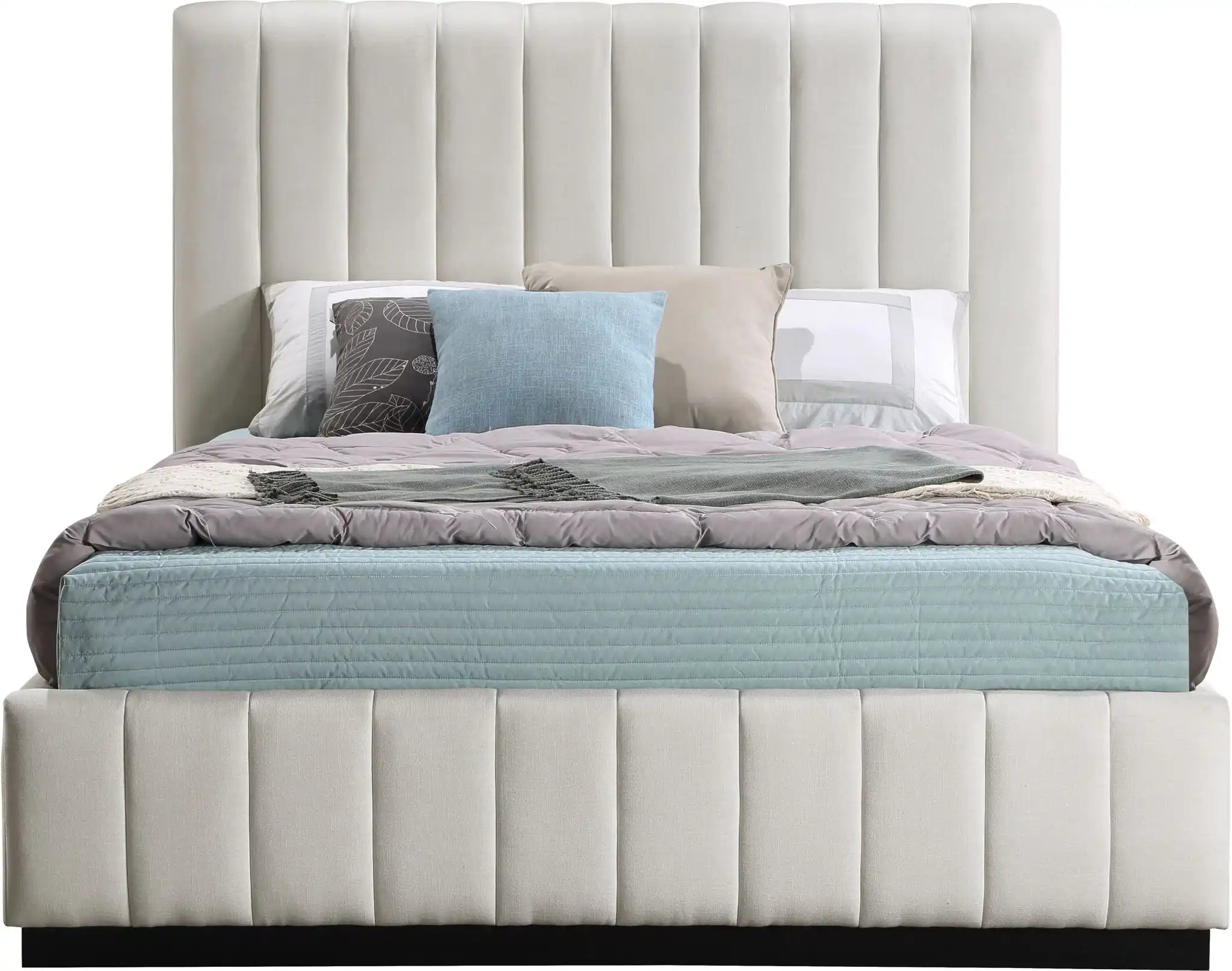 Lucia - Bed