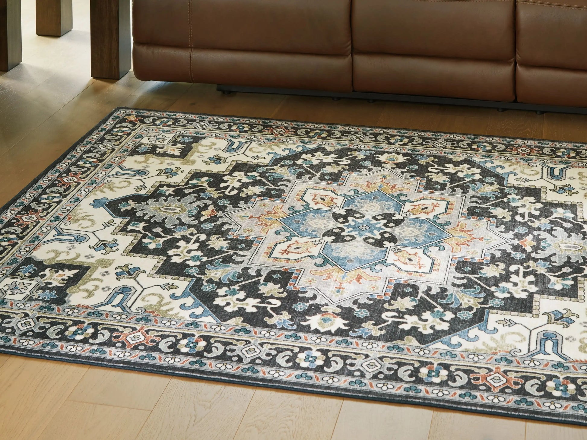 Leningston - Washable Rug - Best Buy Furniture