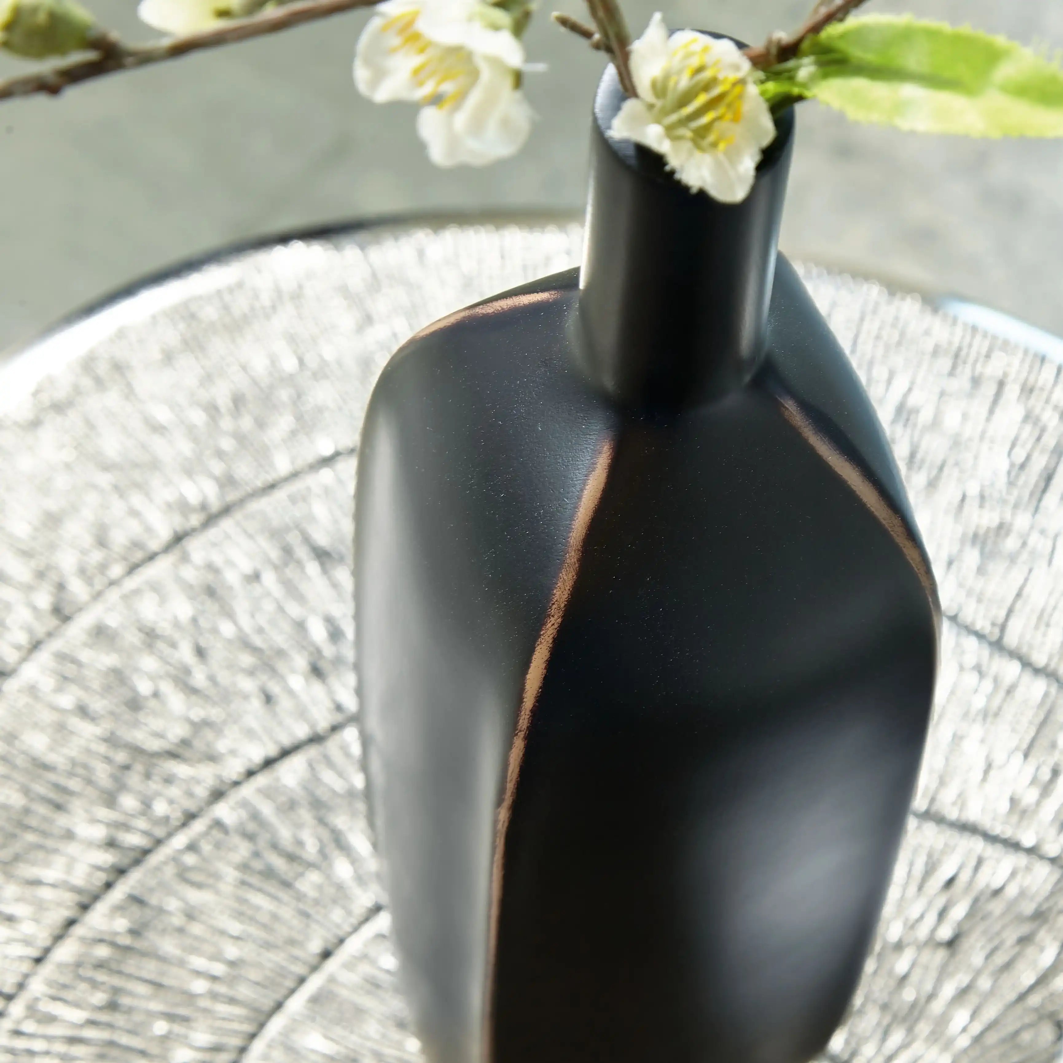 Rhaveney - Vase - Large - Best Buy Furniture
