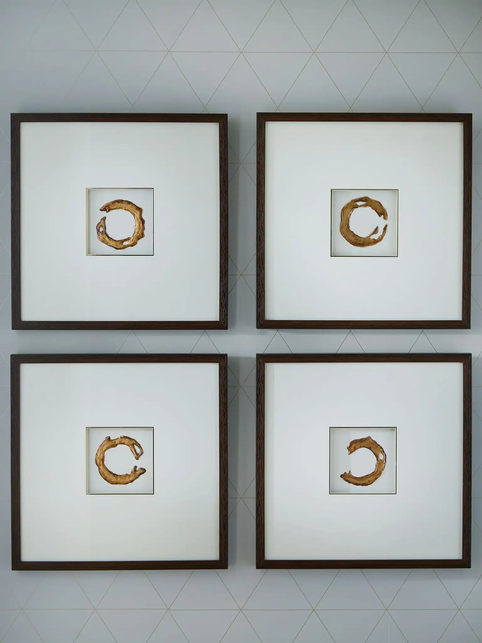 Dallbourne - Wall Art Set (Set of 4) - White / Gold Finish - Best Buy Furniture