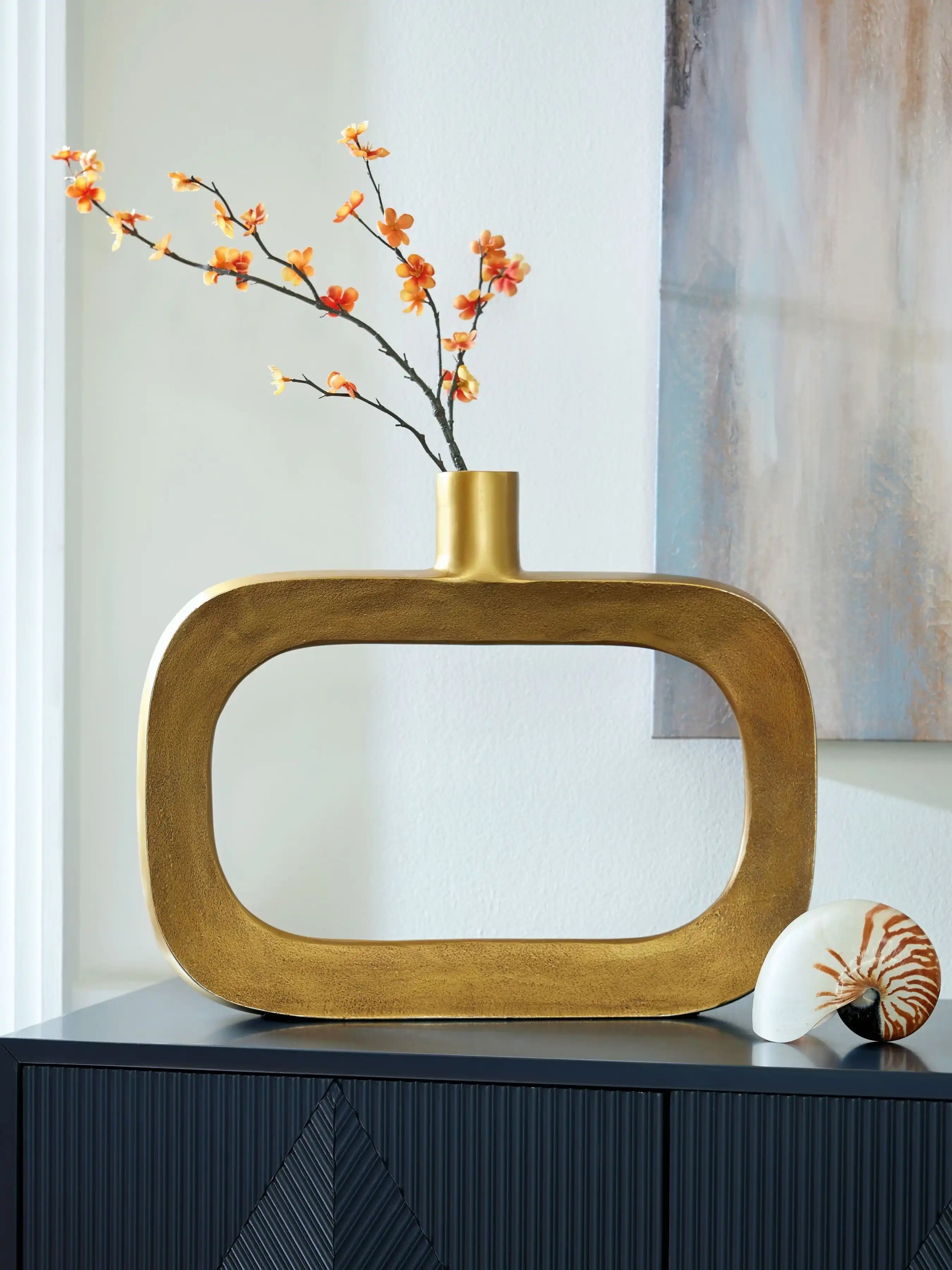 Lawtonville - Vase - Best Buy Furniture