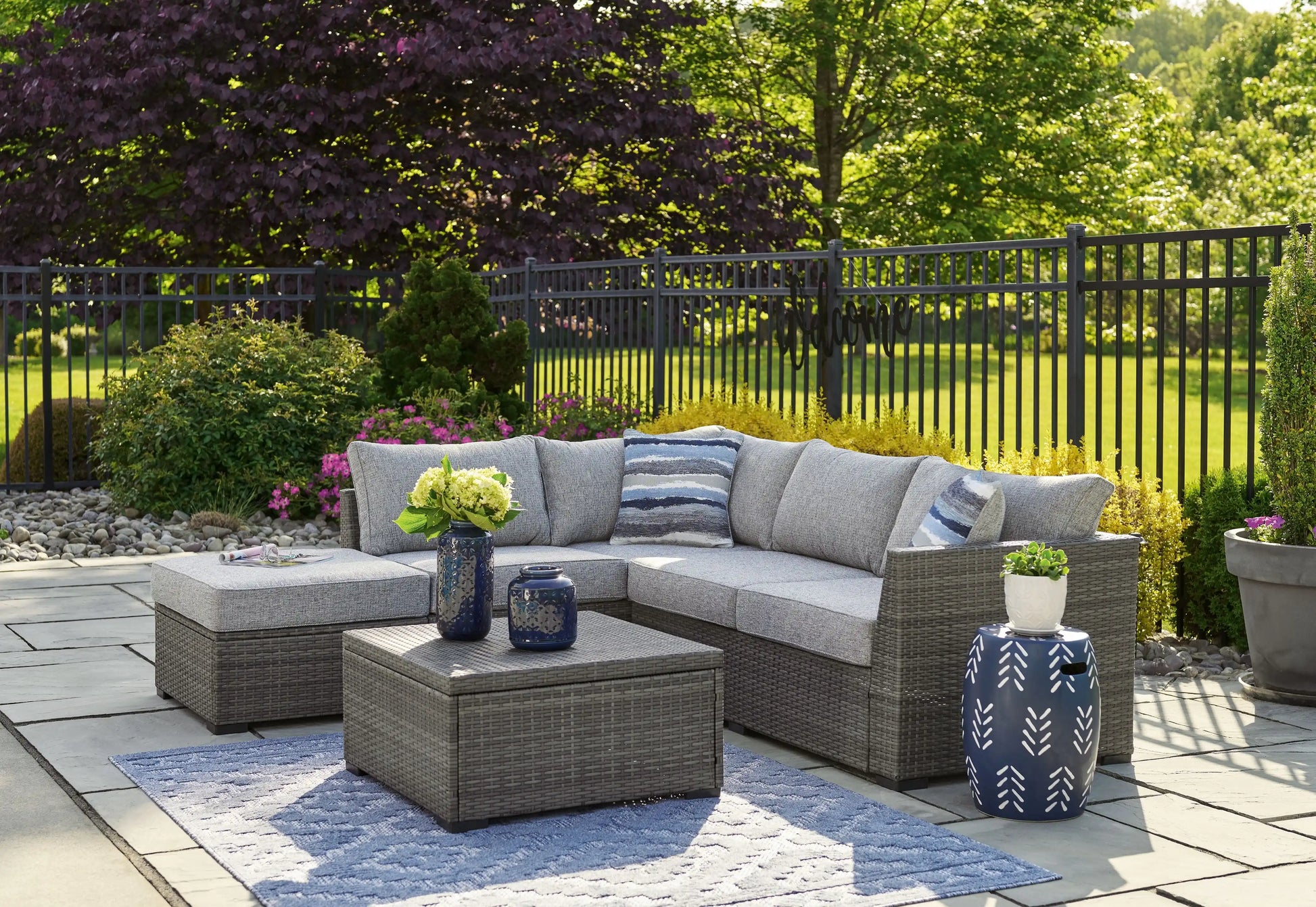 Petal Road - Loveseat Sectional, Ottoman, Table Set (Set of 4) - Gray - Best Buy Furniture