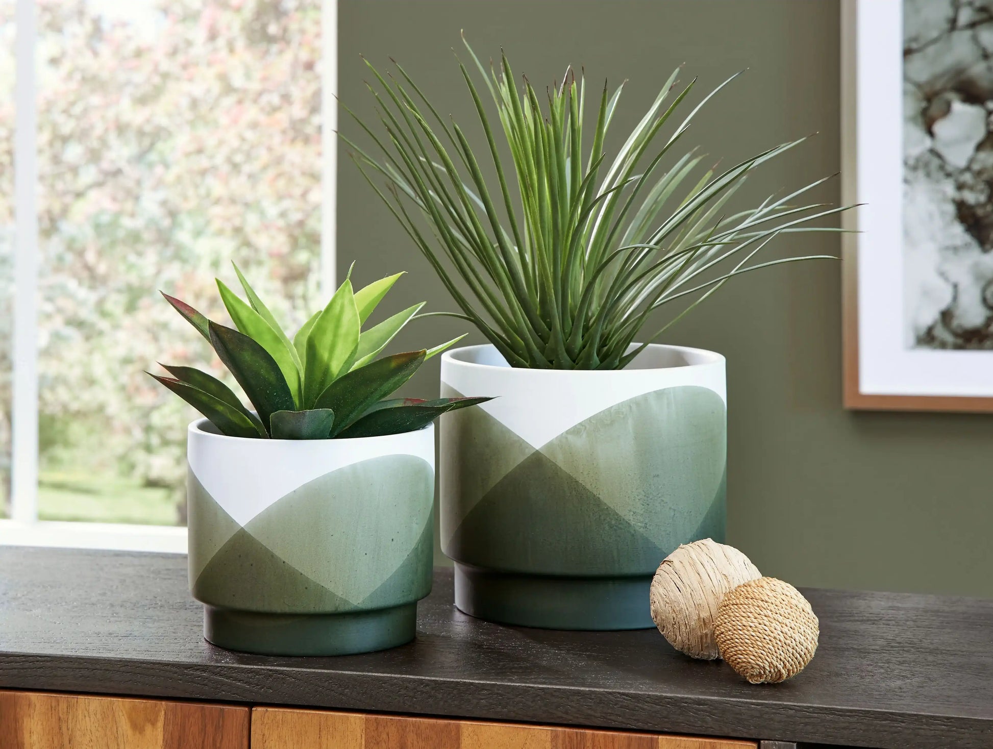 Ardenridge - Planter Set (Set of 2) - Green / White - Best Buy Furniture