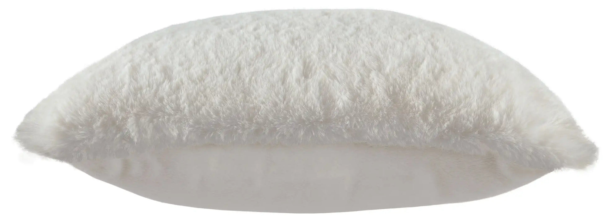 Gariland - Faux Fur Pillow - Best Buy Furniture