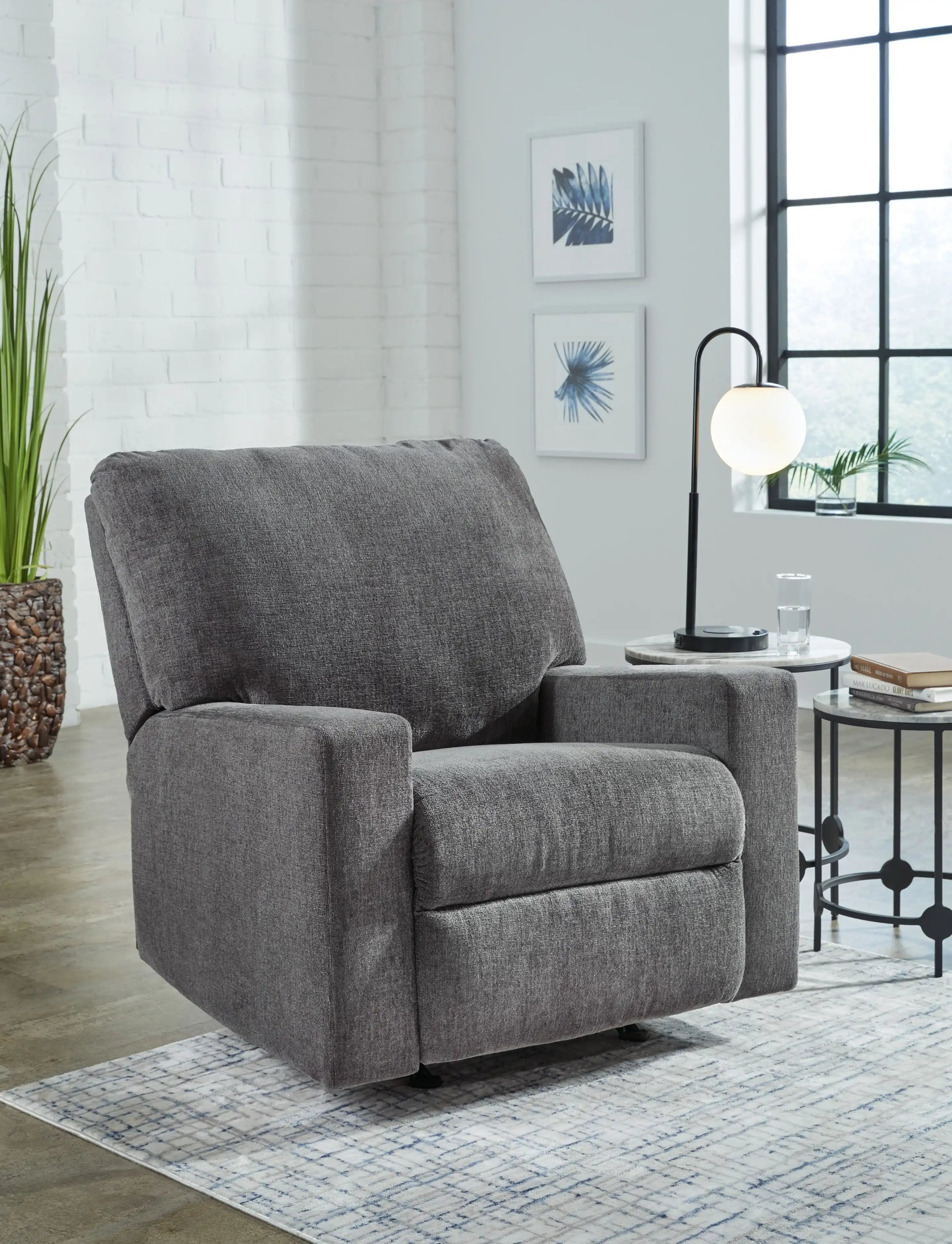 Rannis - Rocker Recliner - Best Buy Furniture