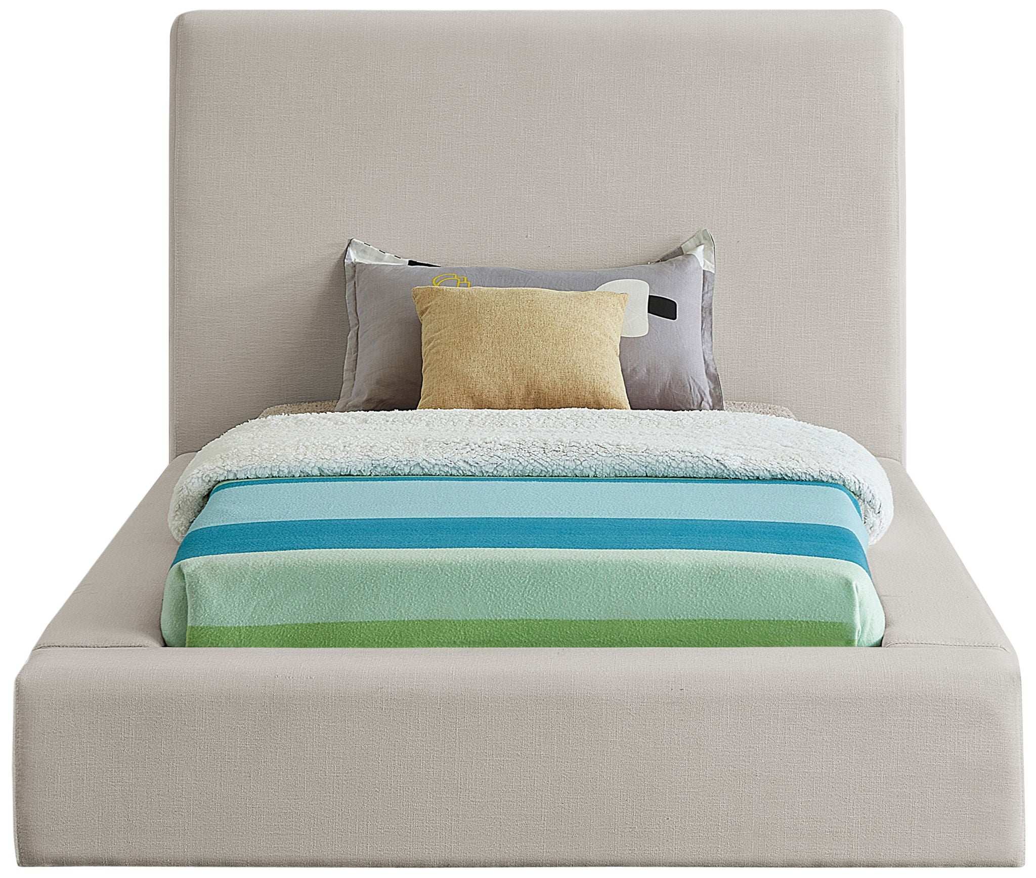 Devin - Bed