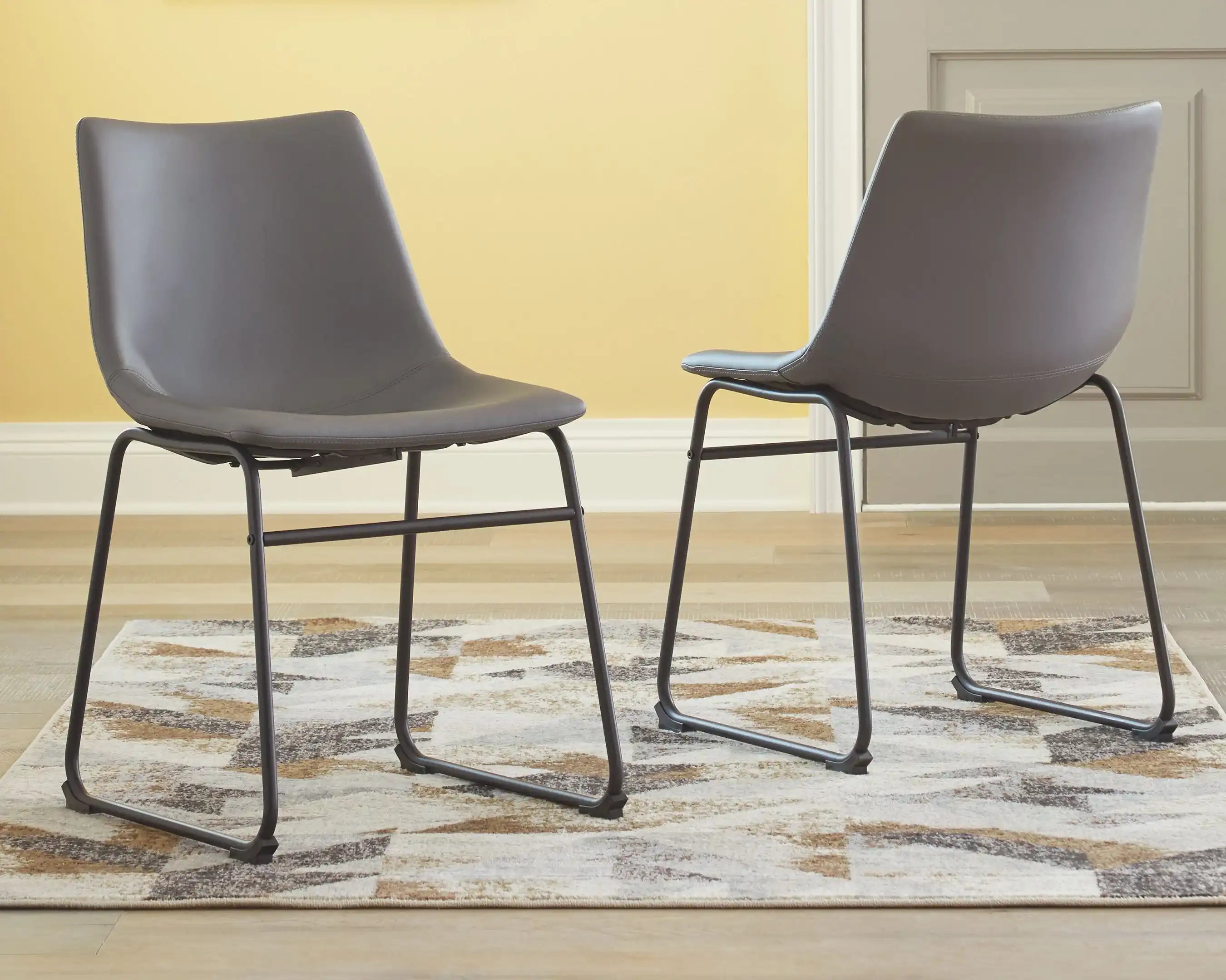 Centiar - Upholstered Side Chair - Best Buy Furniture