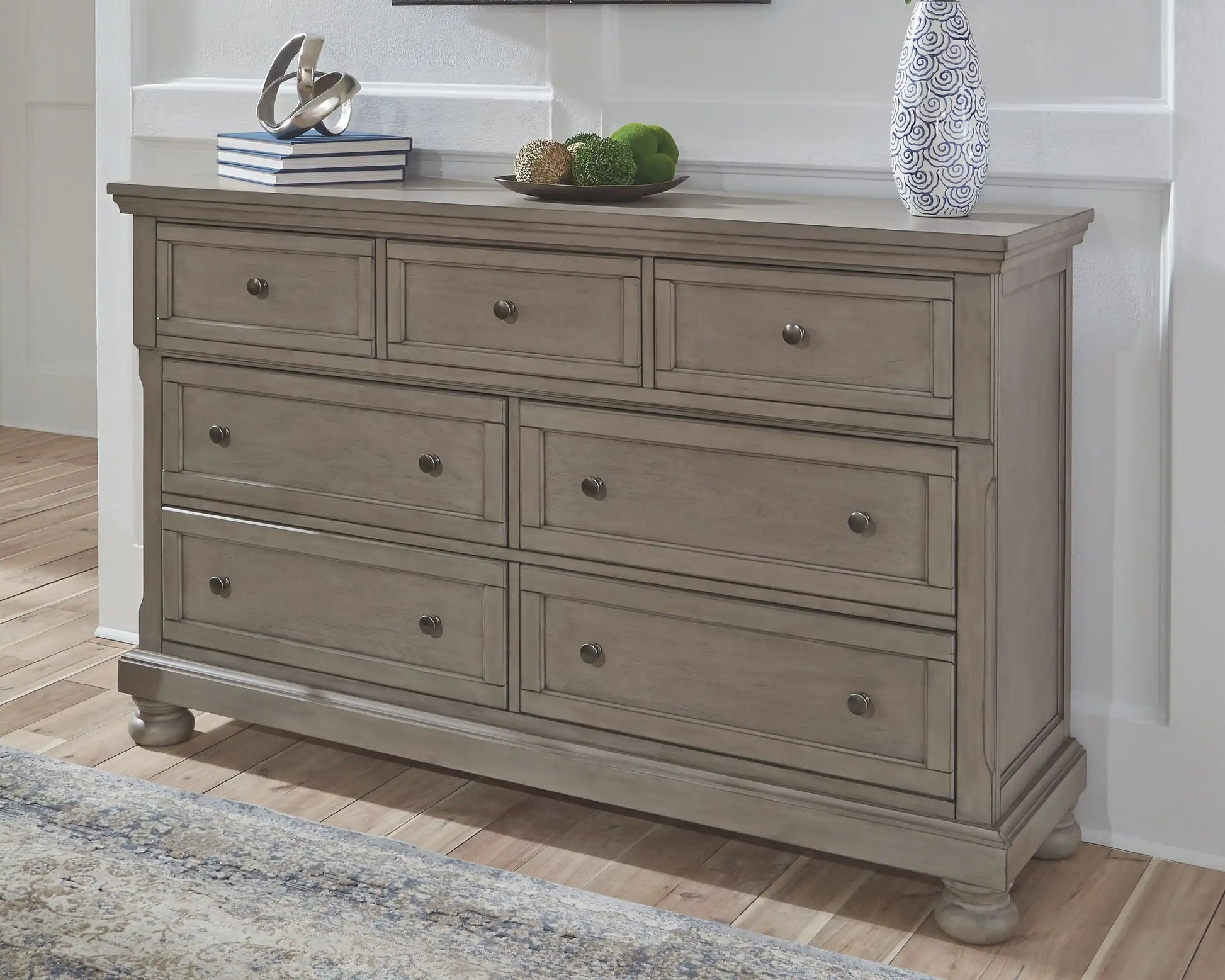 Lettner - Dresser, Mirror - Best Buy Furniture