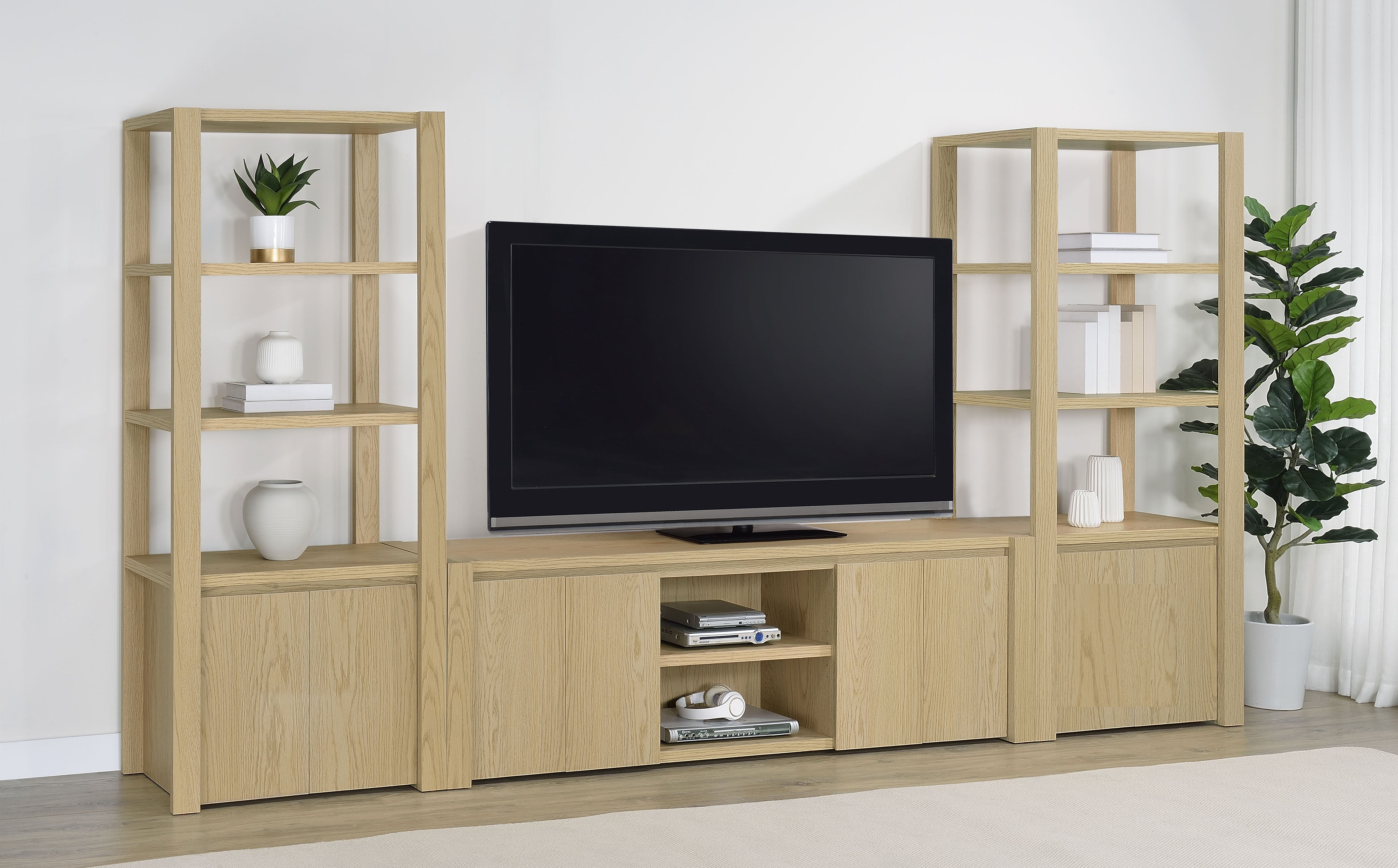 Laurelton 78-inch 4-door TV Stand Media Console Light Oak-