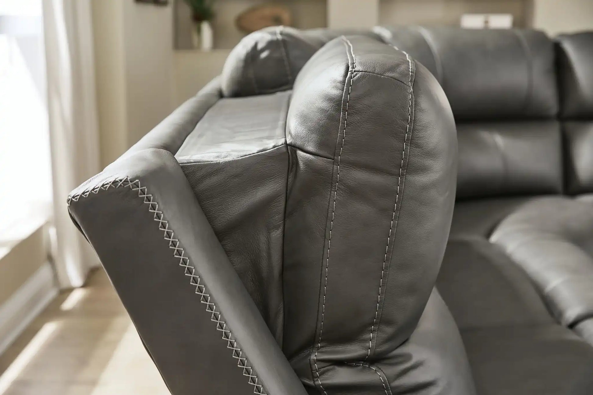 Bleckley - Reclining Sectional - Best Buy Furniture