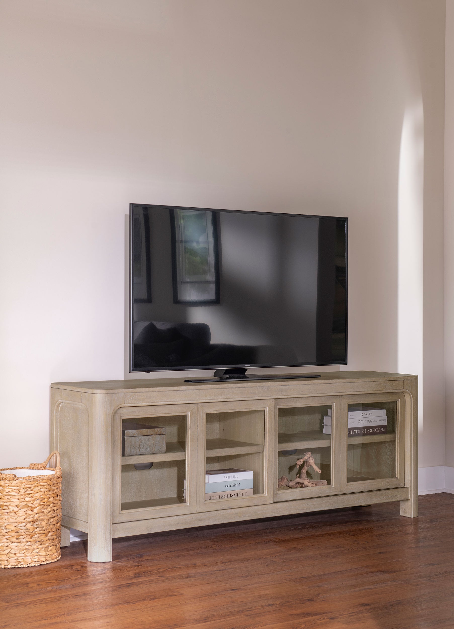 Solano 71-inch 2-door TV Stand Media Console Weathered Mango-